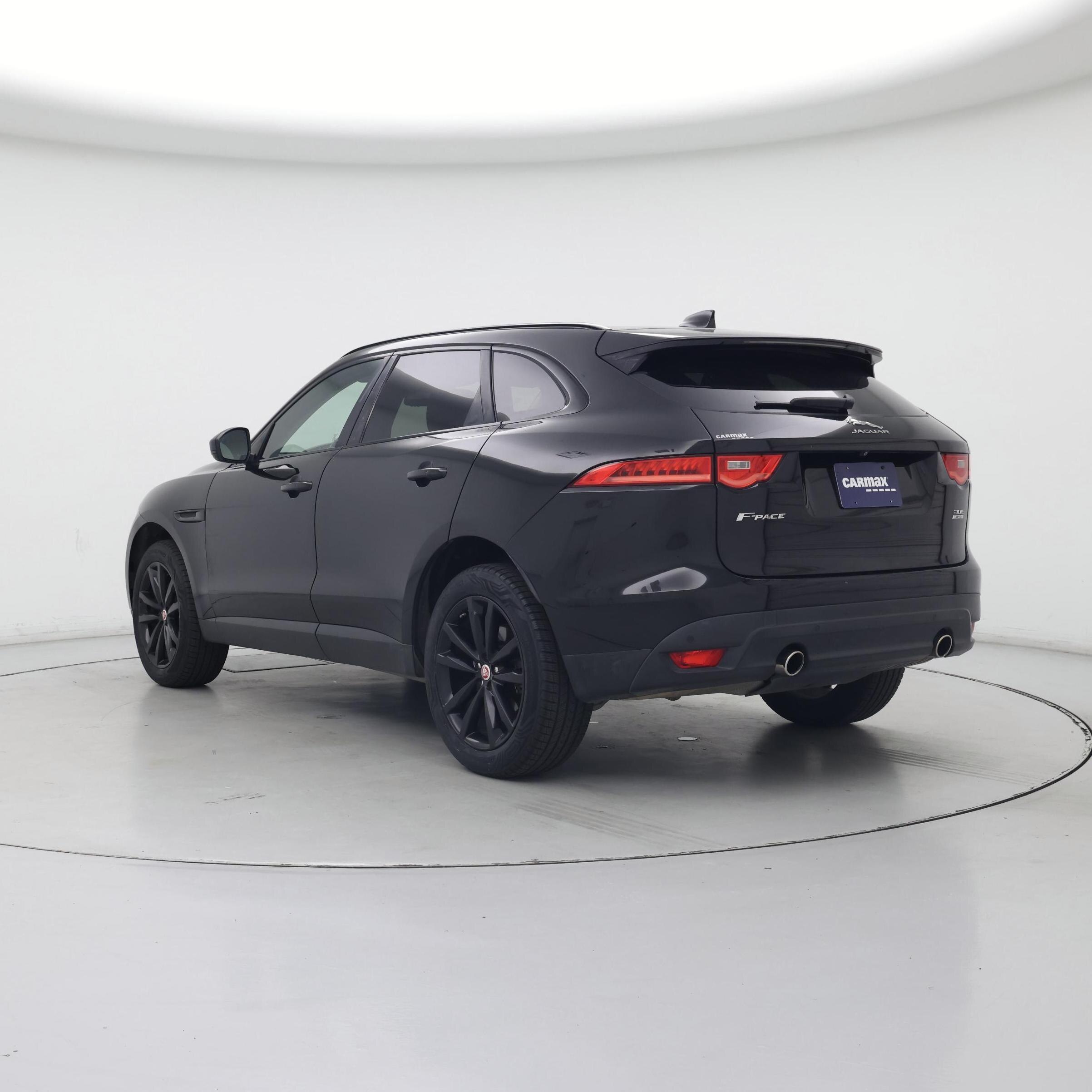 Thumbnail: 2018 Jaguar F-Pace - 2