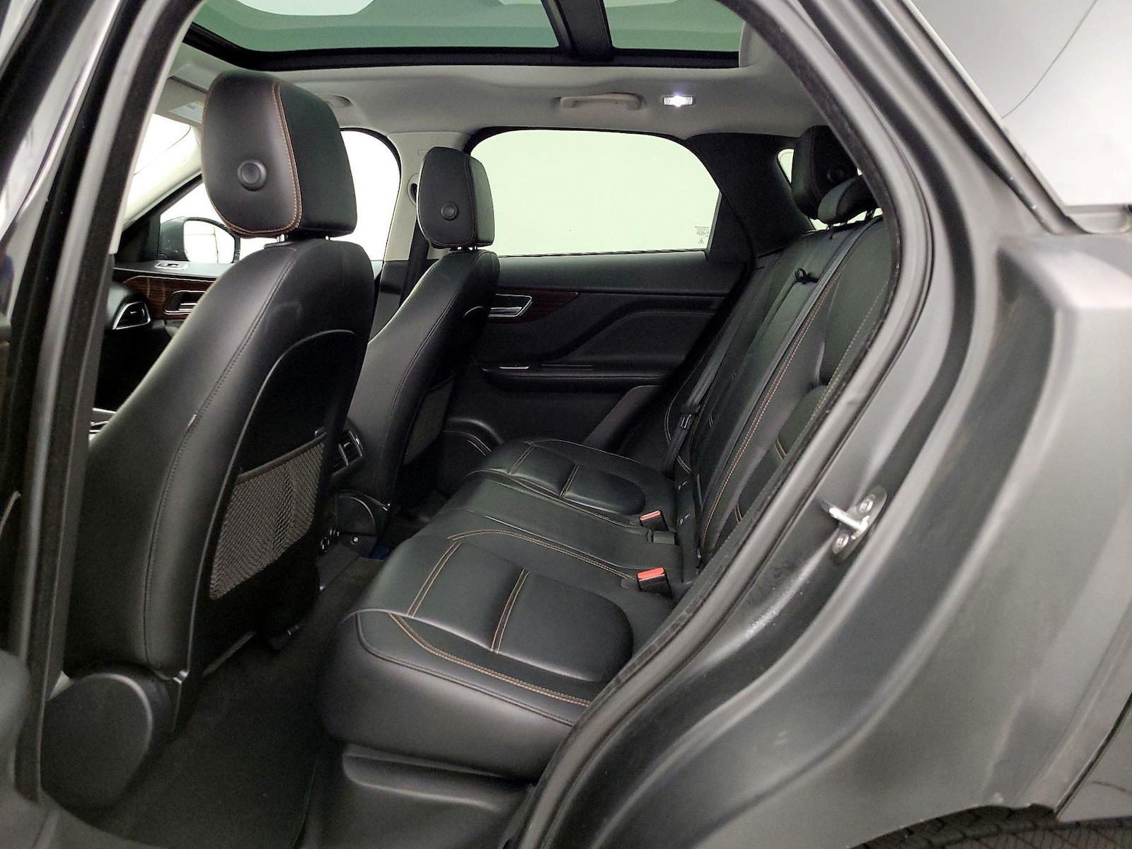 2018 Jaguar F-PACE Prestige - Photo 22