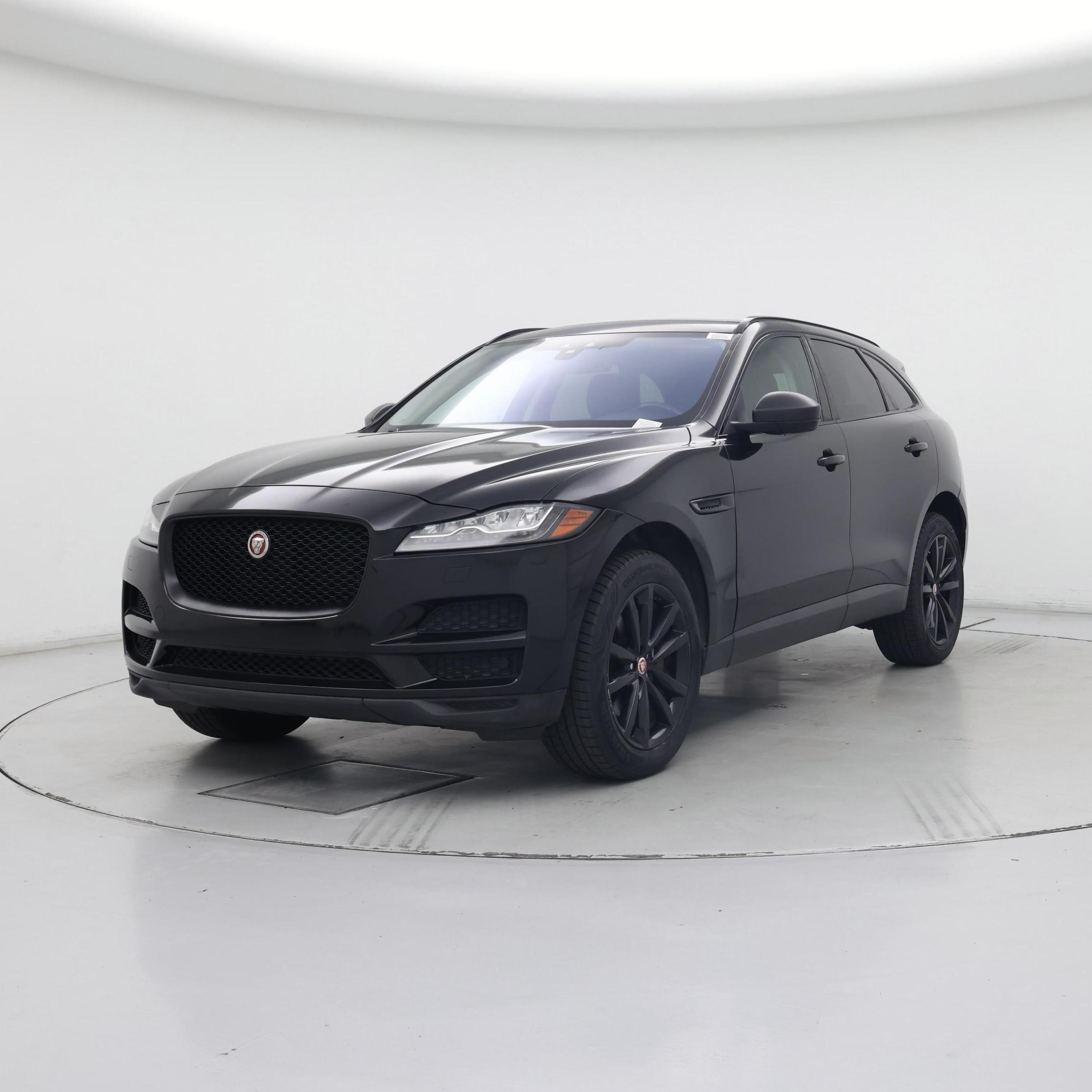 Thumbnail: 2018 Jaguar F-Pace - 4