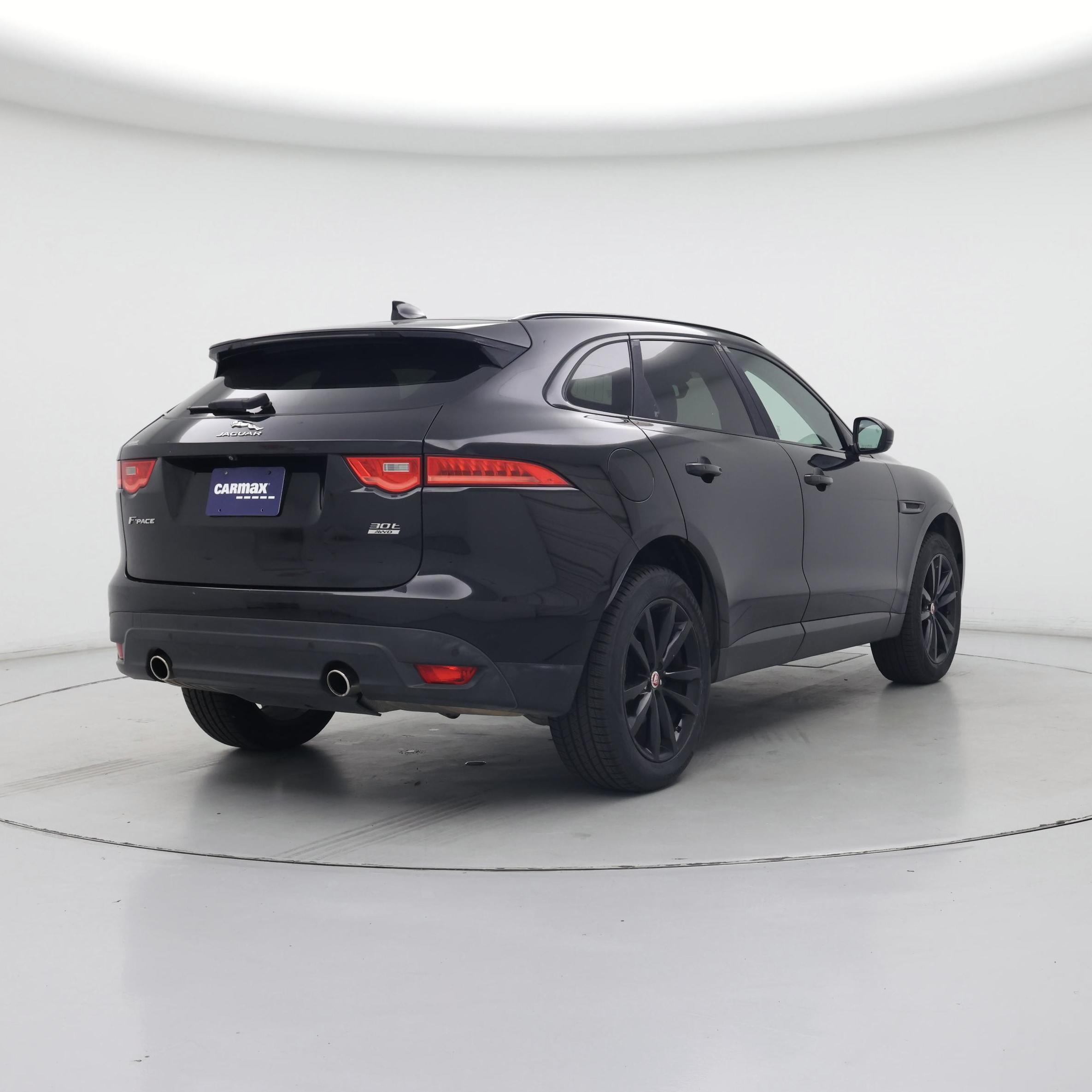 Thumbnail: 2018 Jaguar F-Pace - 8