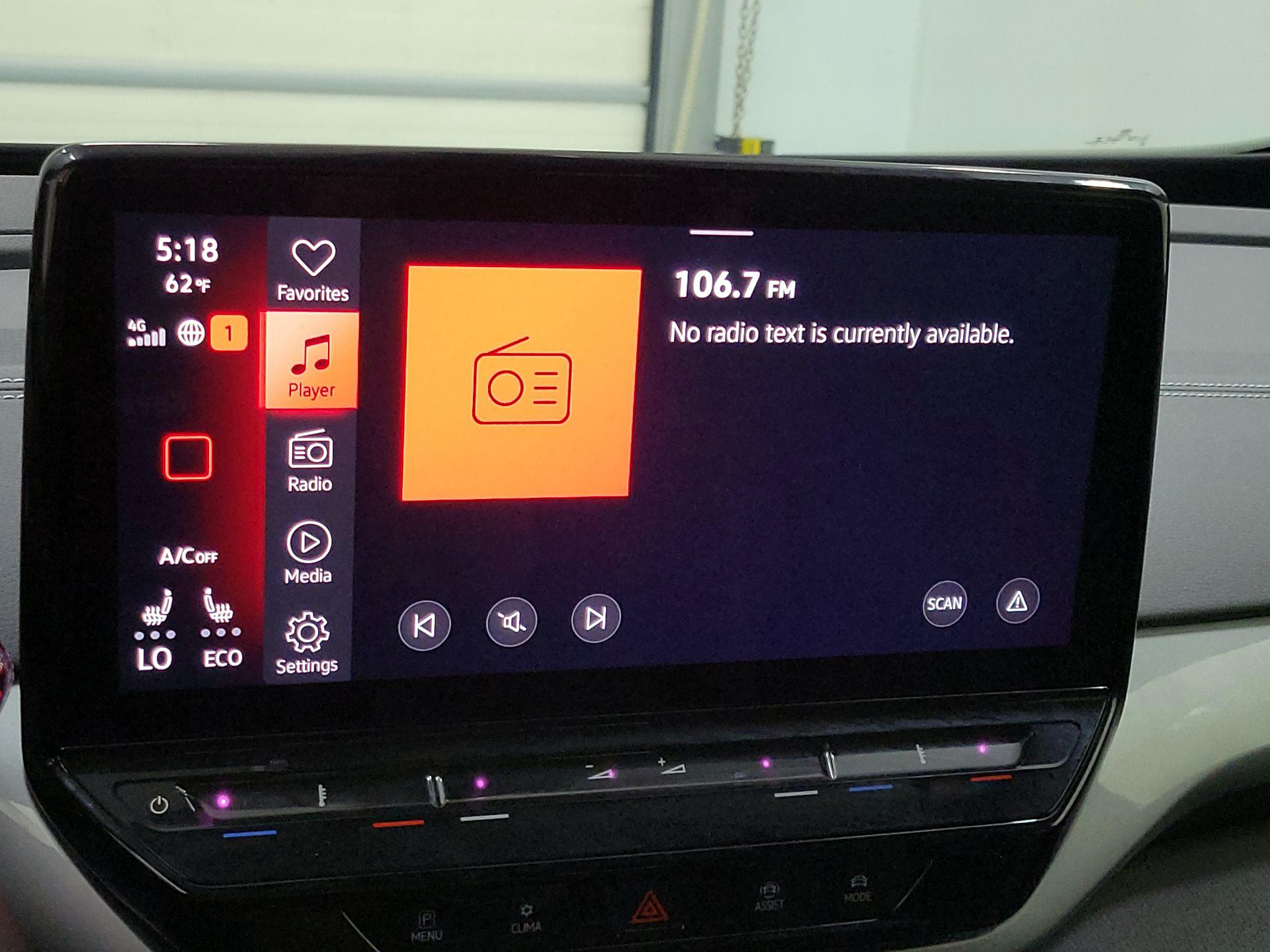 Thumbnail: 2023 Volkswagen ID.4 - 16