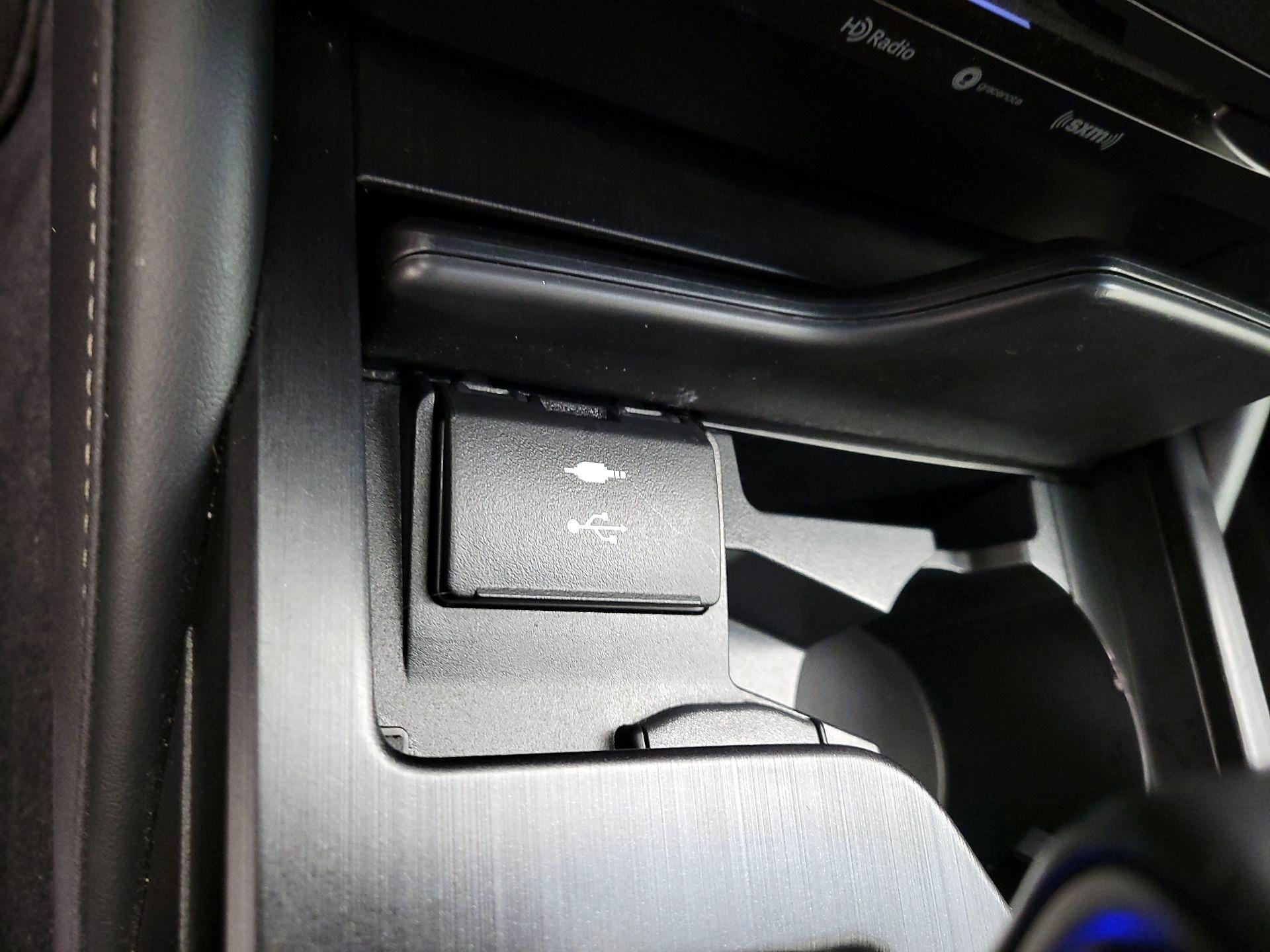 Thumbnail: 2021 Lexus ES - 18