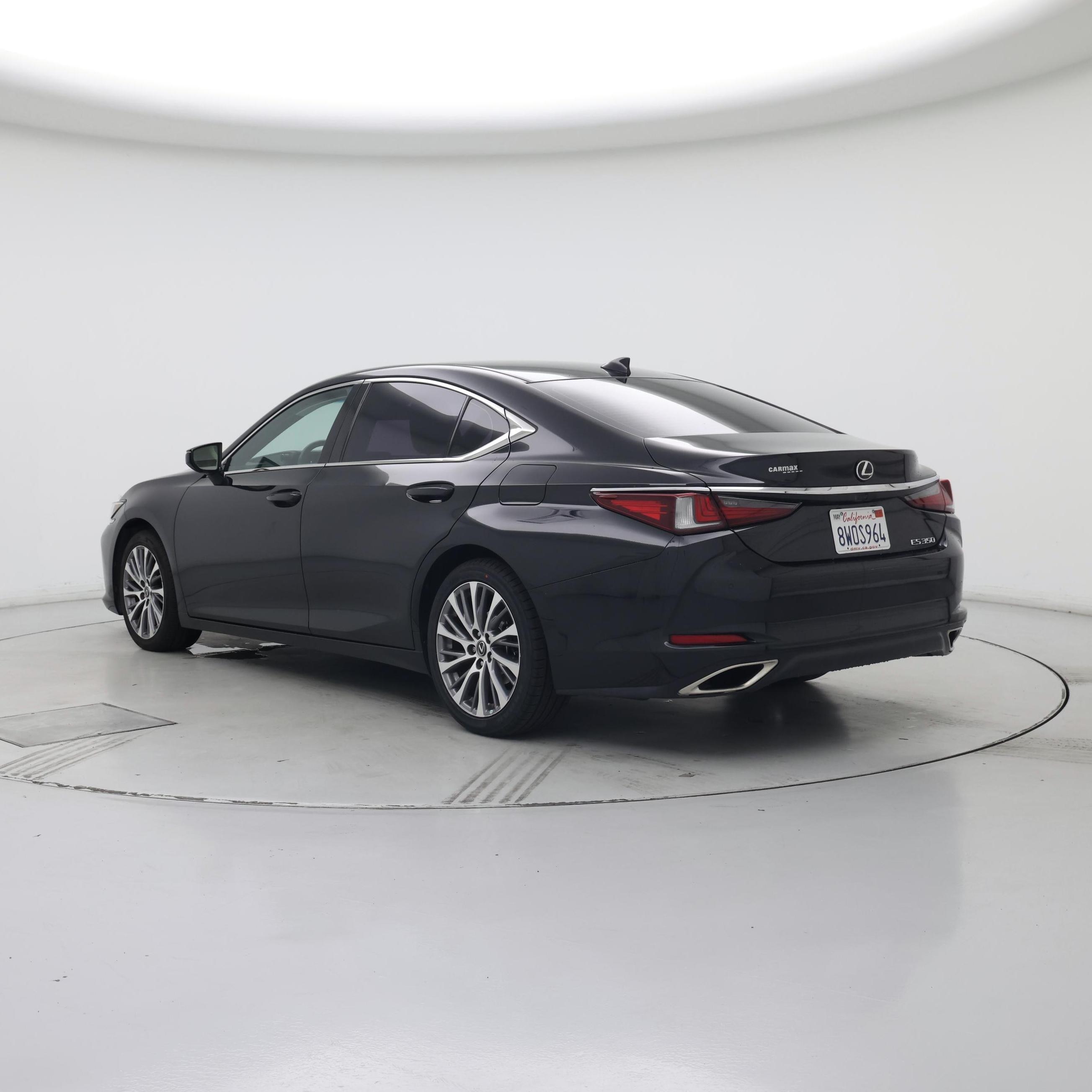 Thumbnail: 2021 Lexus ES - 2