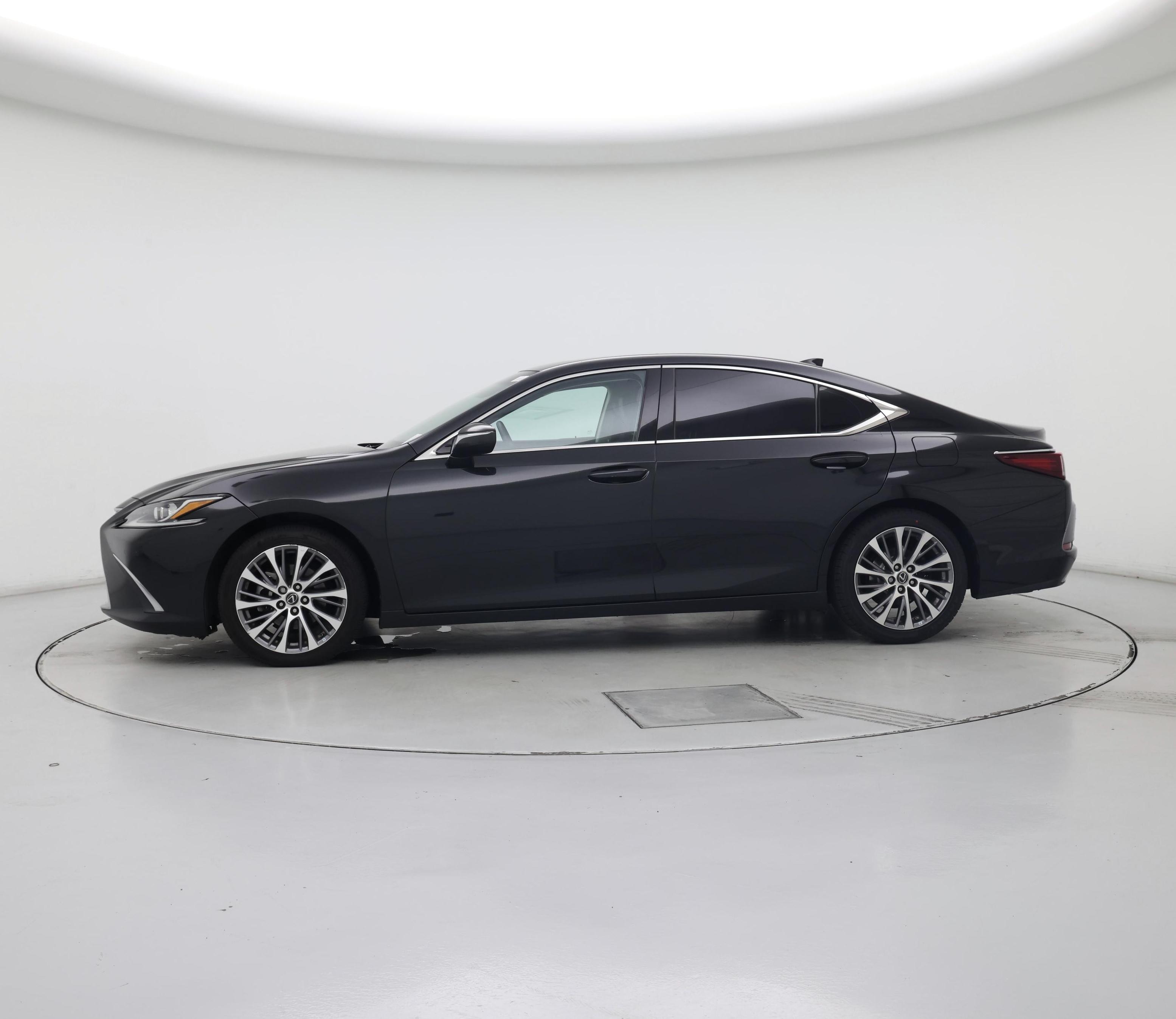 Thumbnail: 2021 Lexus ES - 3