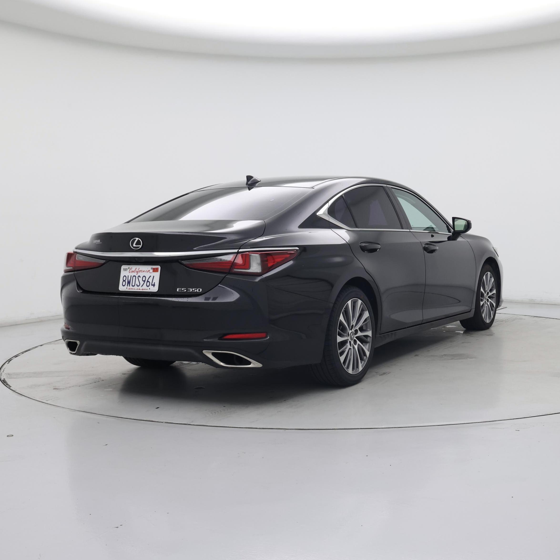 Thumbnail: 2021 Lexus ES - 8