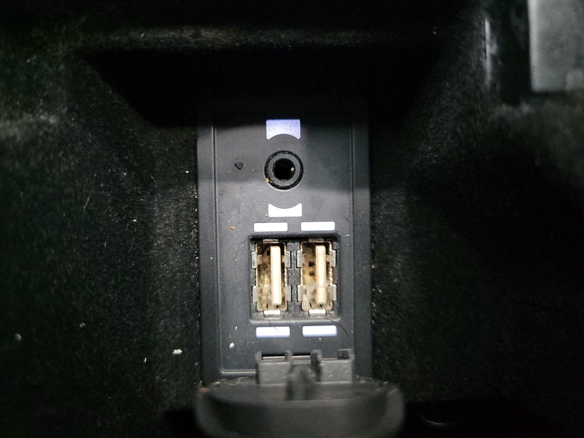 Thumbnail: 2017 Lexus IS - 19