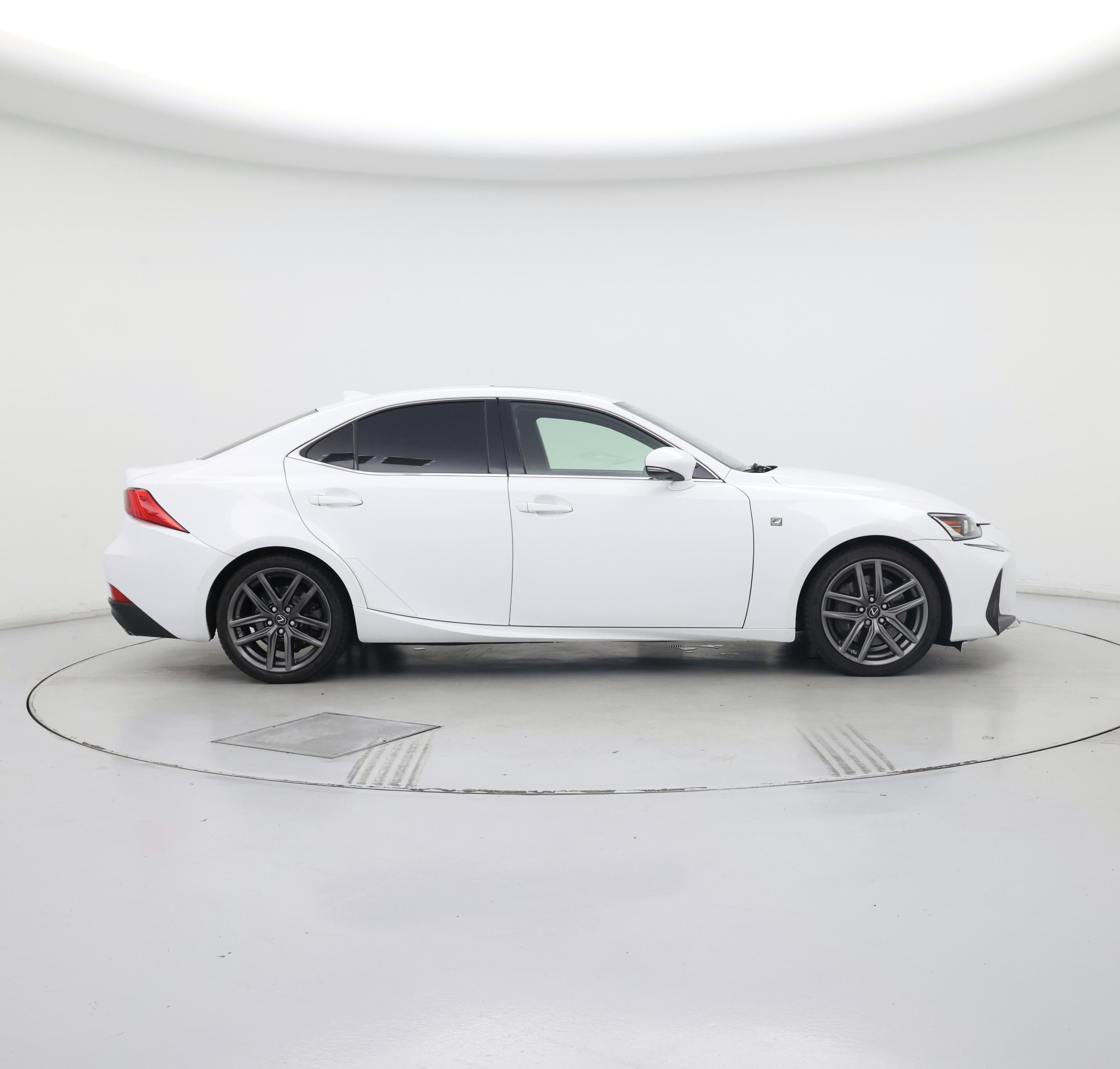 Thumbnail: 2017 Lexus IS - 7