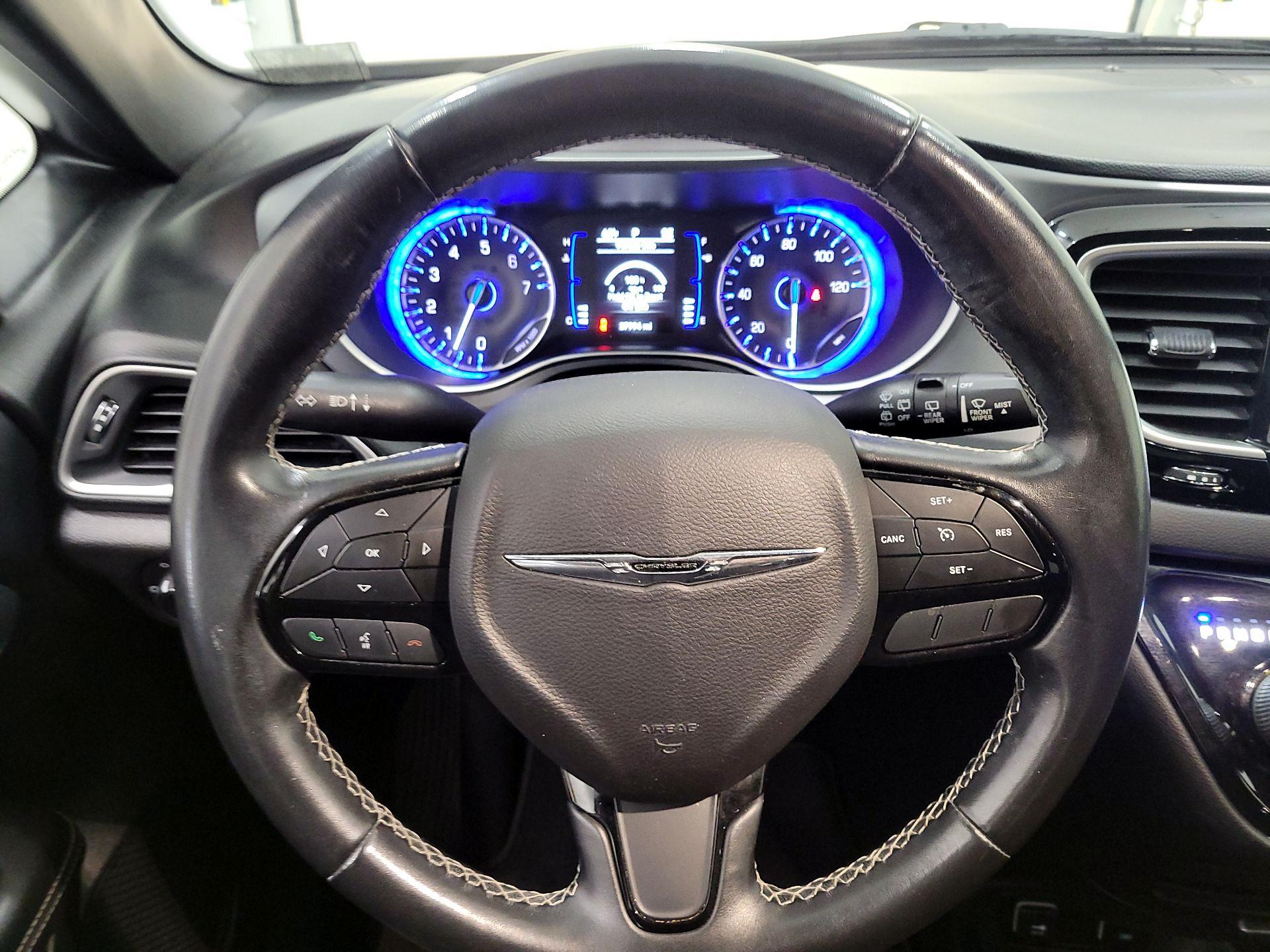 Thumbnail: 2020 Chrysler Pacifica - 10