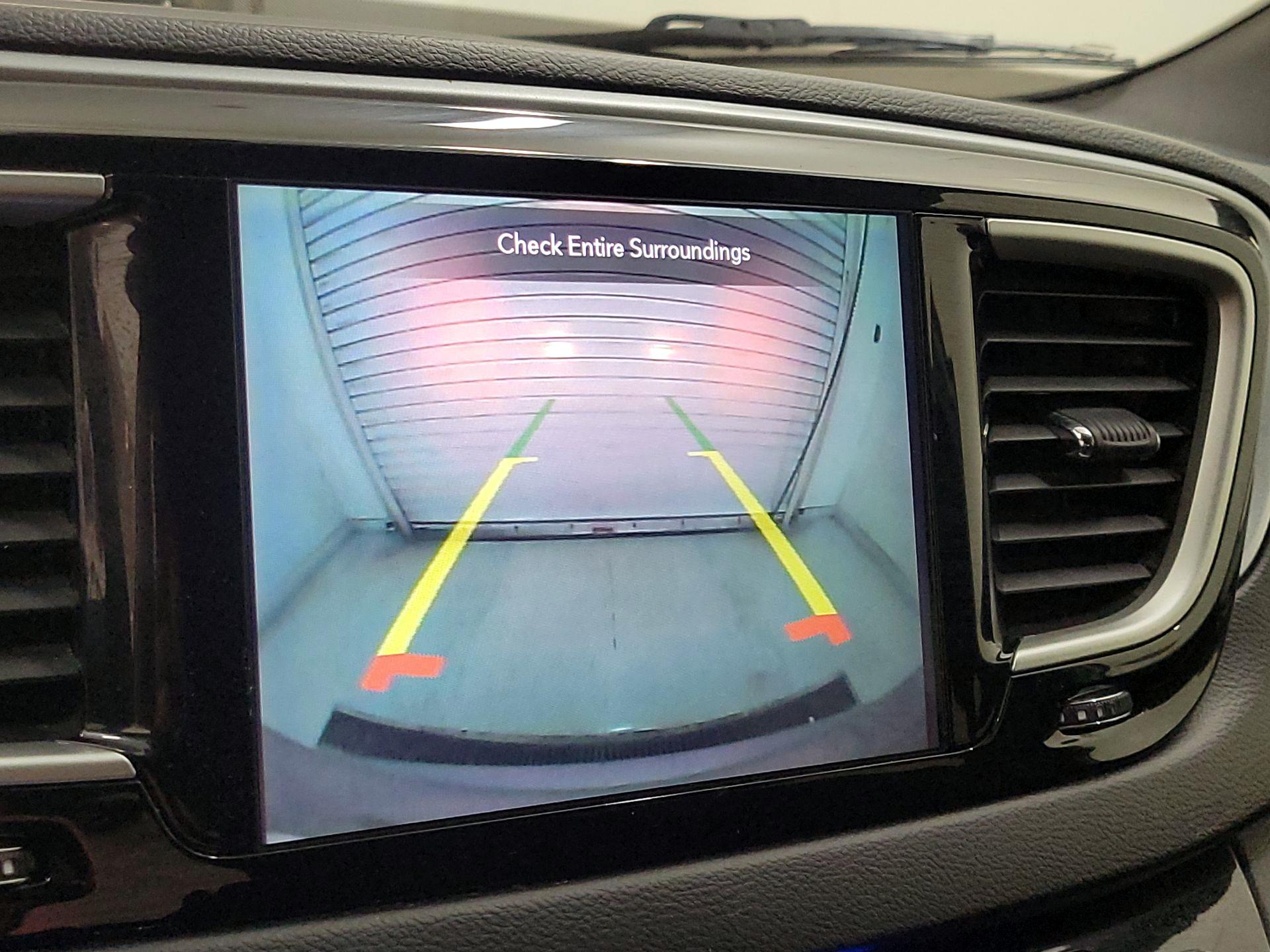 Thumbnail: 2020 Chrysler Pacifica - 15