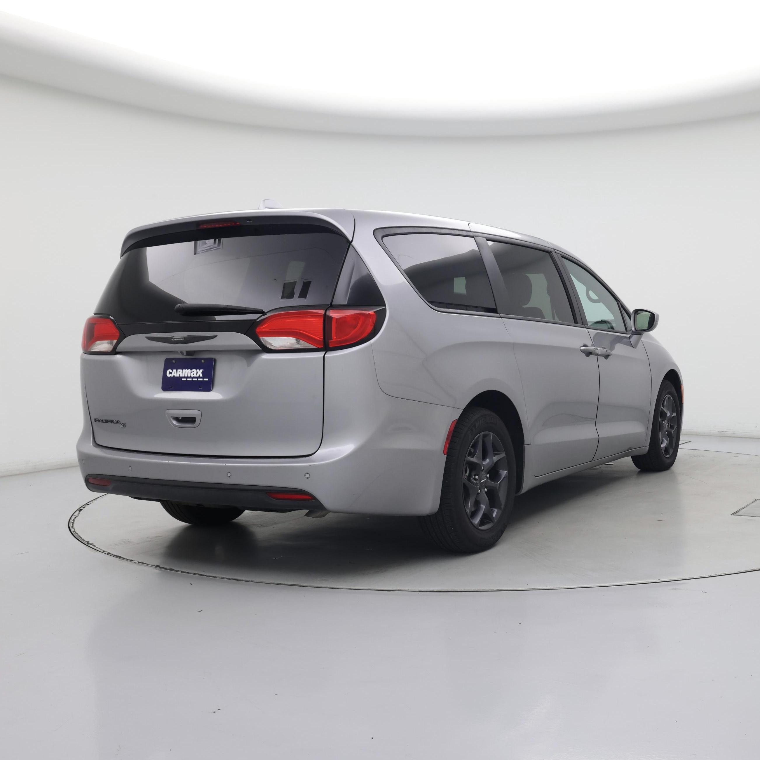 Thumbnail: 2020 Chrysler Pacifica - 8