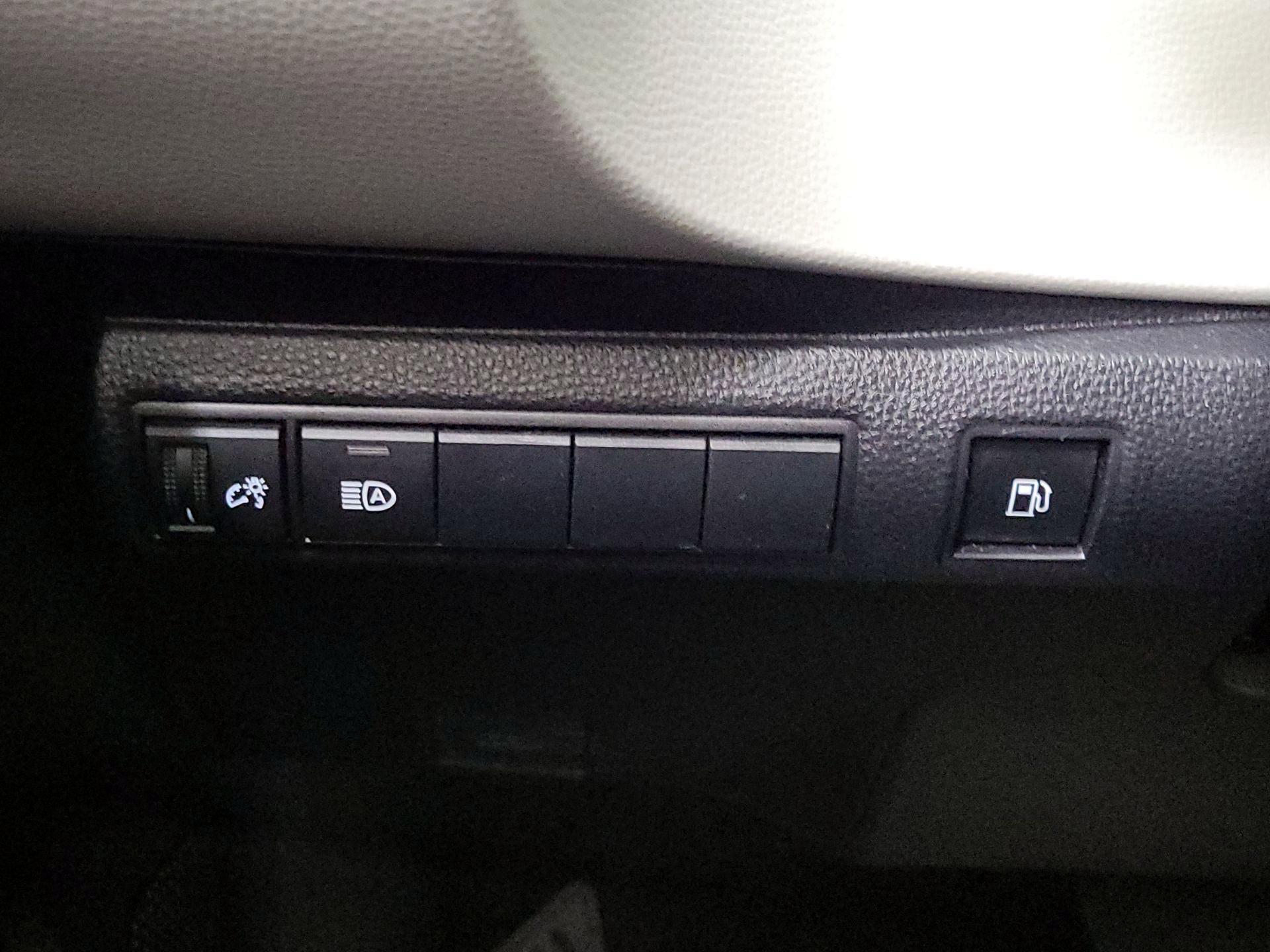 Thumbnail: 2024 Toyota Corolla - 13