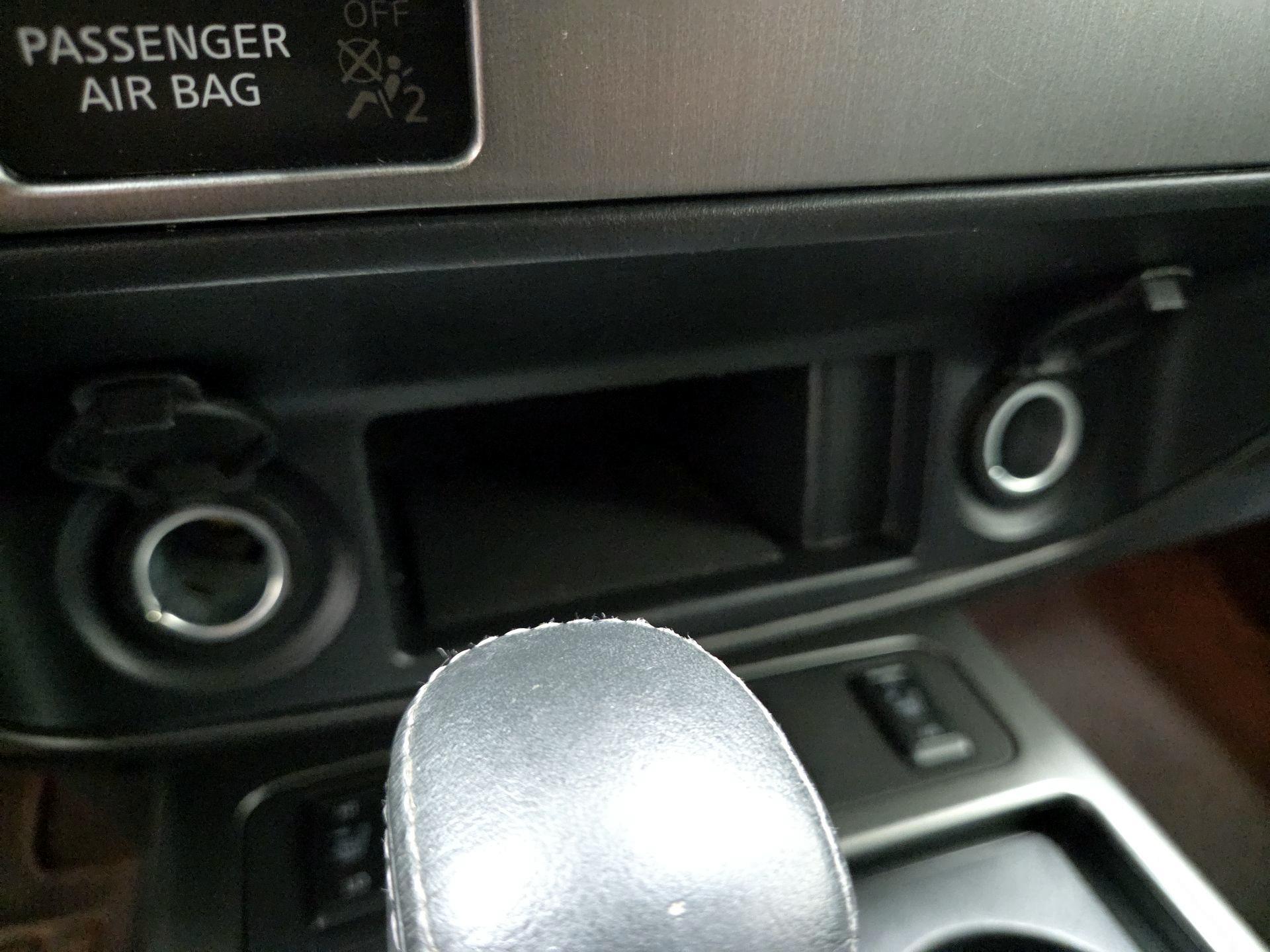 Thumbnail: 2014 Nissan Armada - 19