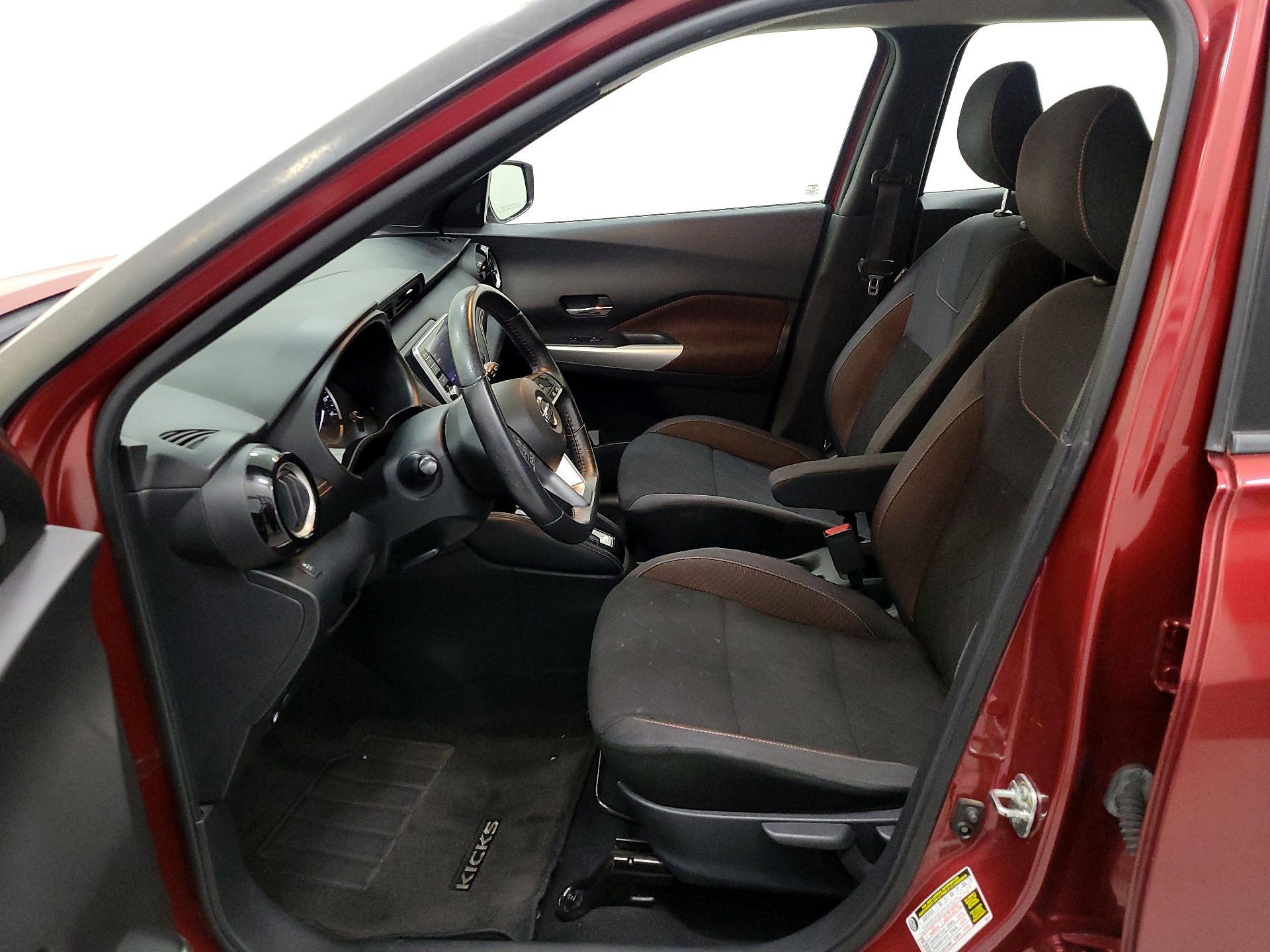 Thumbnail: 2019 Nissan Kicks - 11