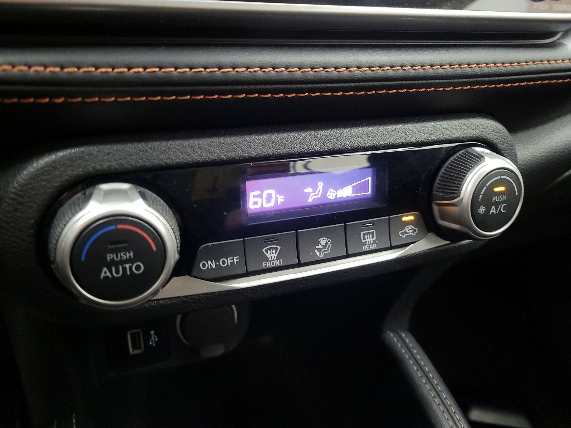 Thumbnail: 2019 Nissan Kicks - 16