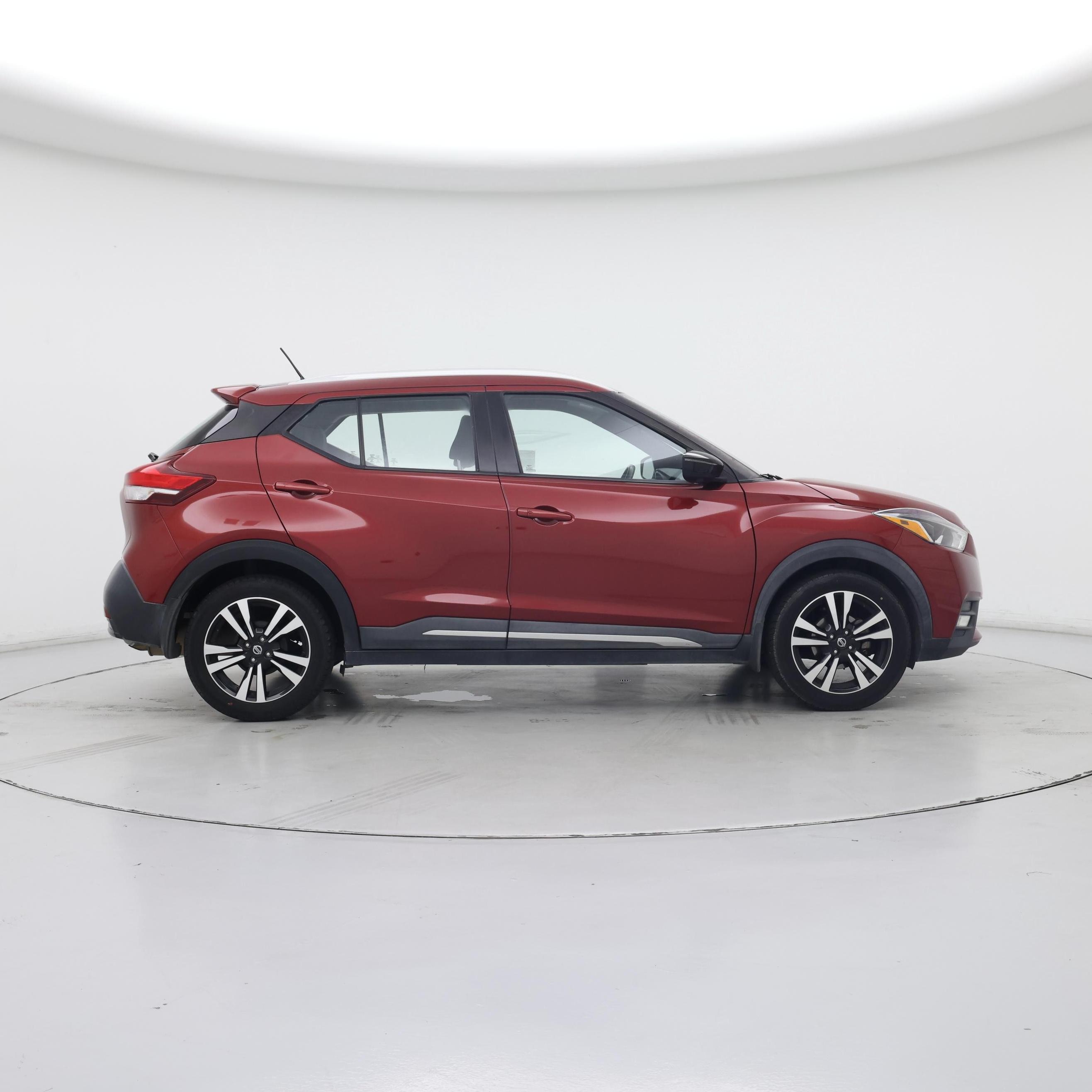 Thumbnail: 2019 Nissan Kicks - 7