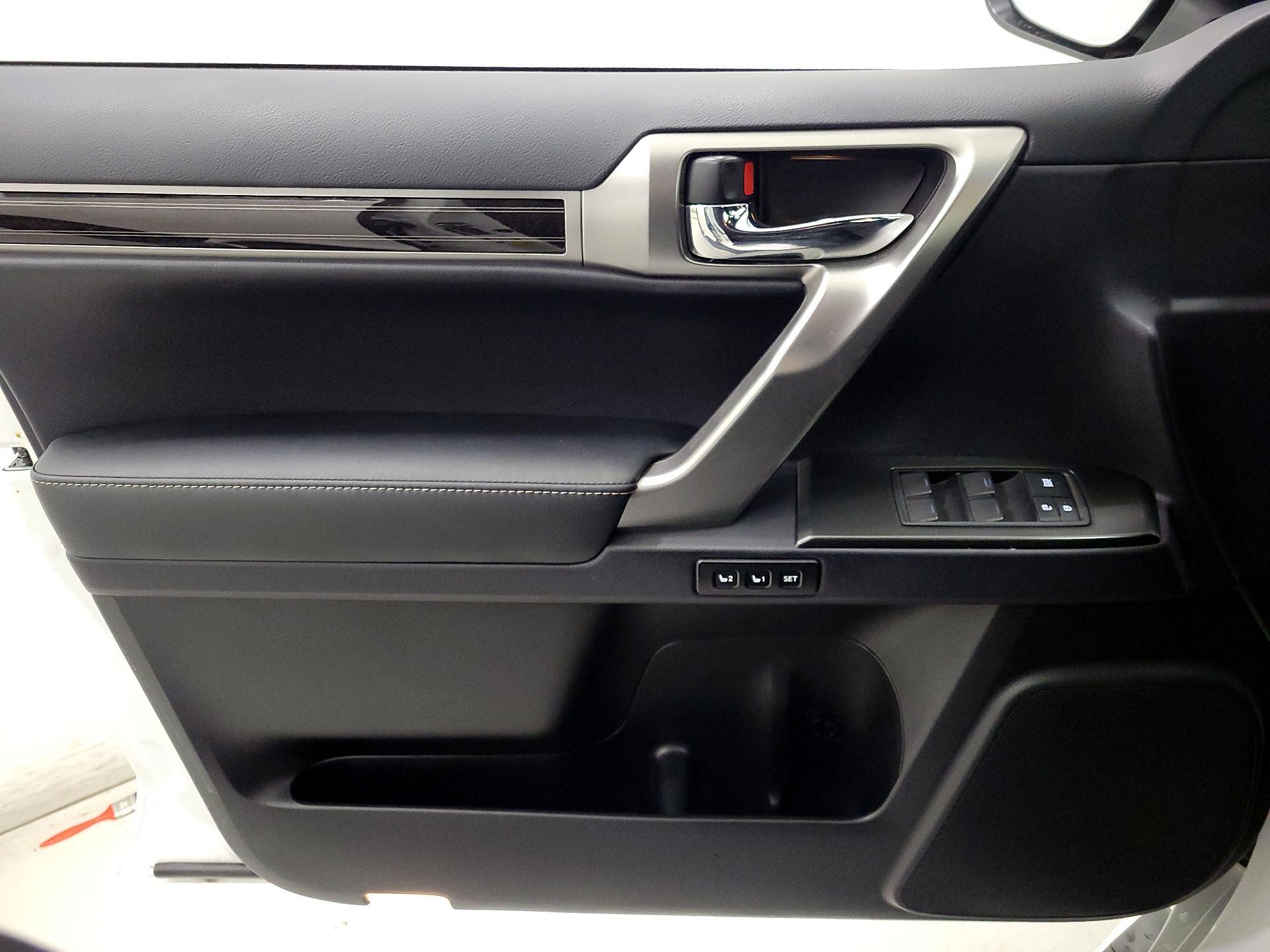 Thumbnail: 2023 Lexus GX - 12