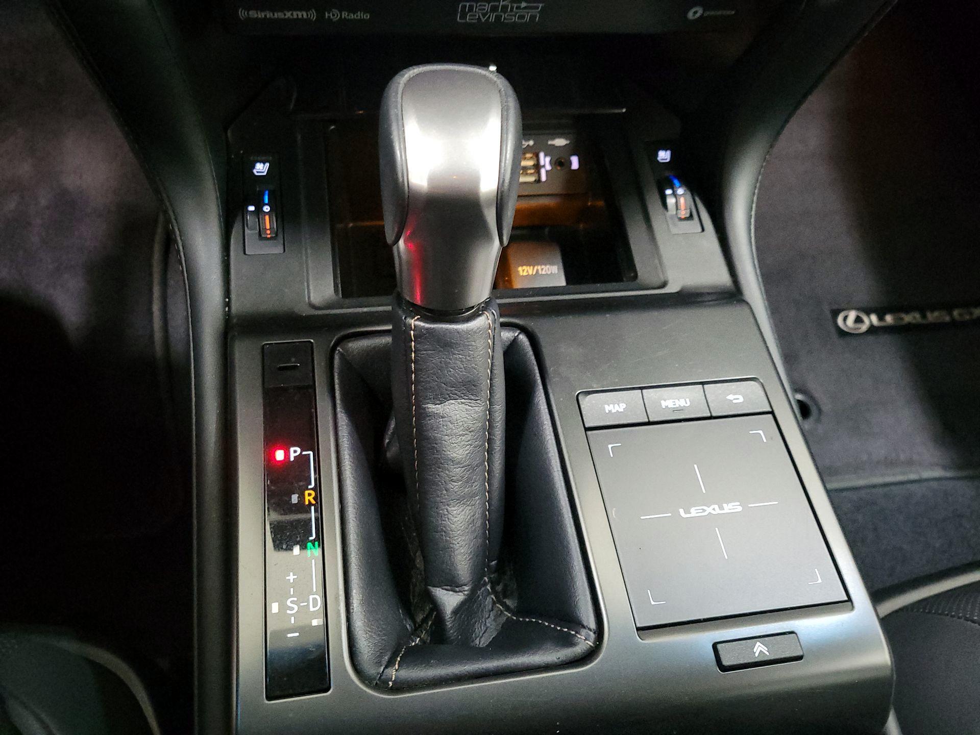 Thumbnail: 2023 Lexus GX - 18