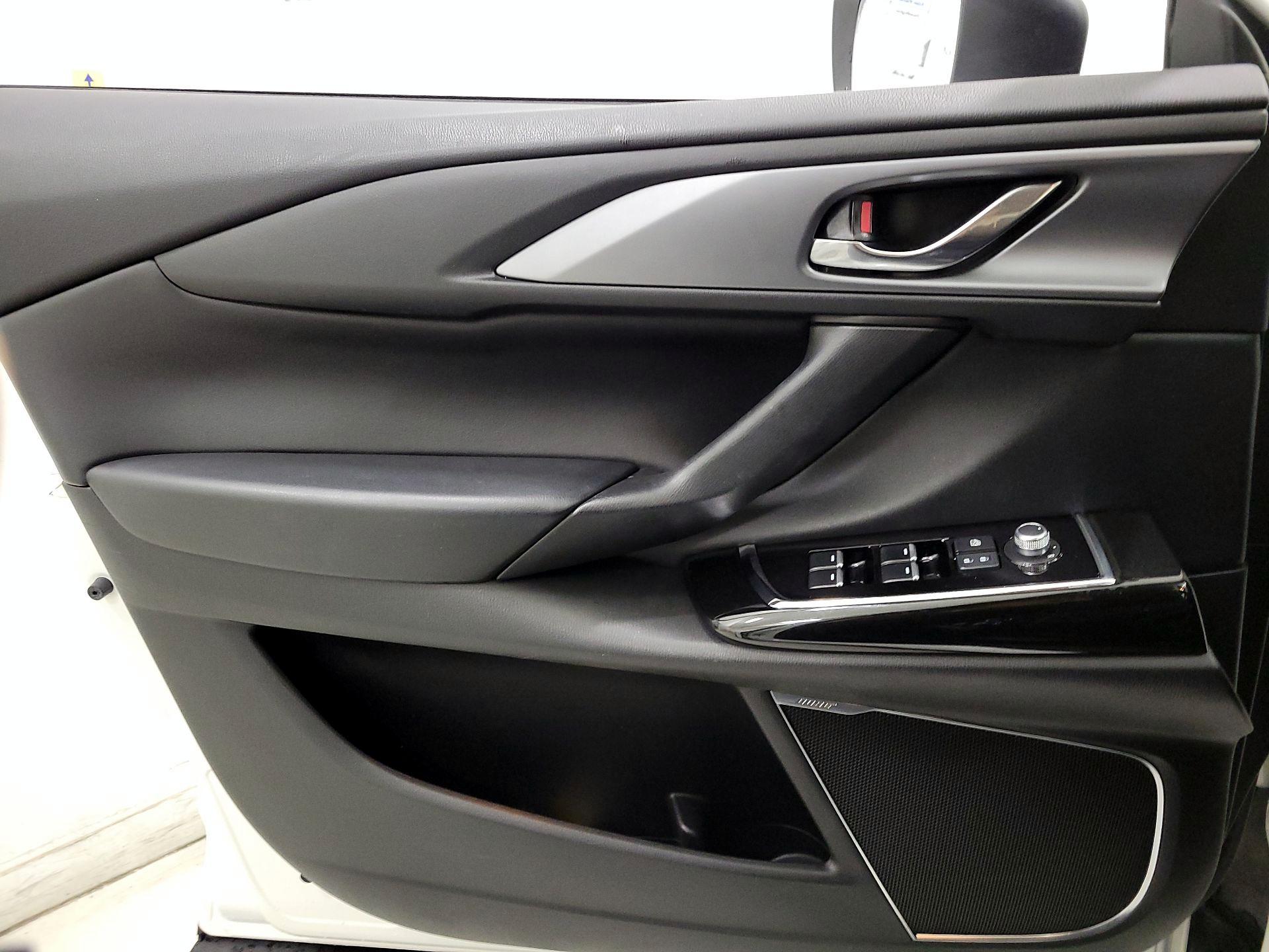 Thumbnail: 2022 Mazda CX-9 - 12