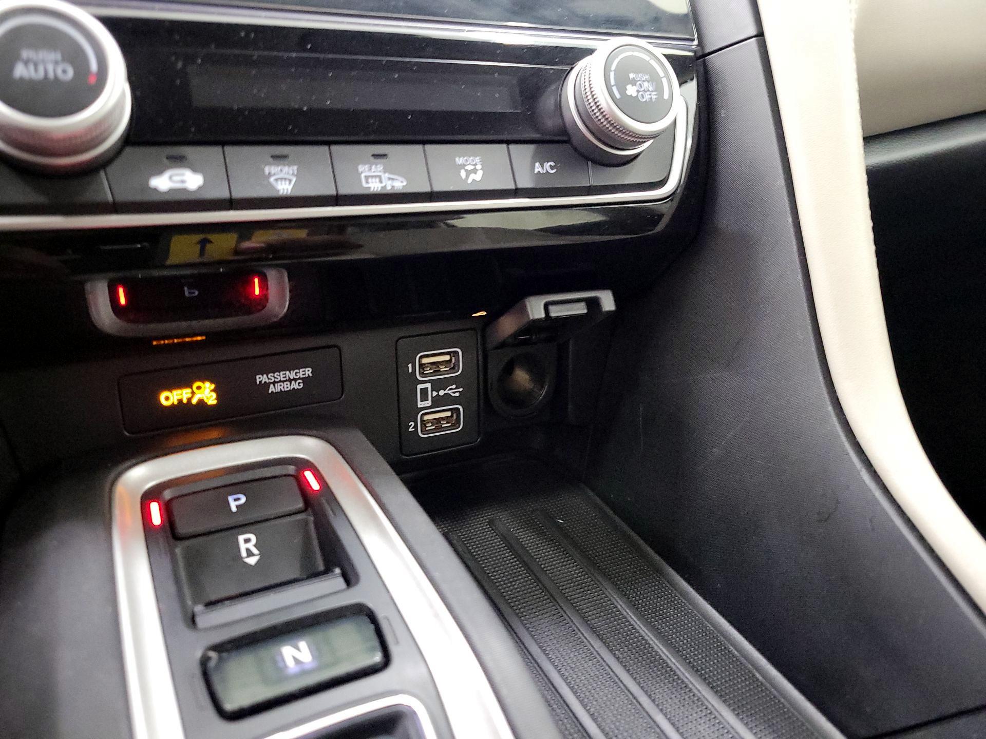 Thumbnail: 2019 Honda Insight - 18