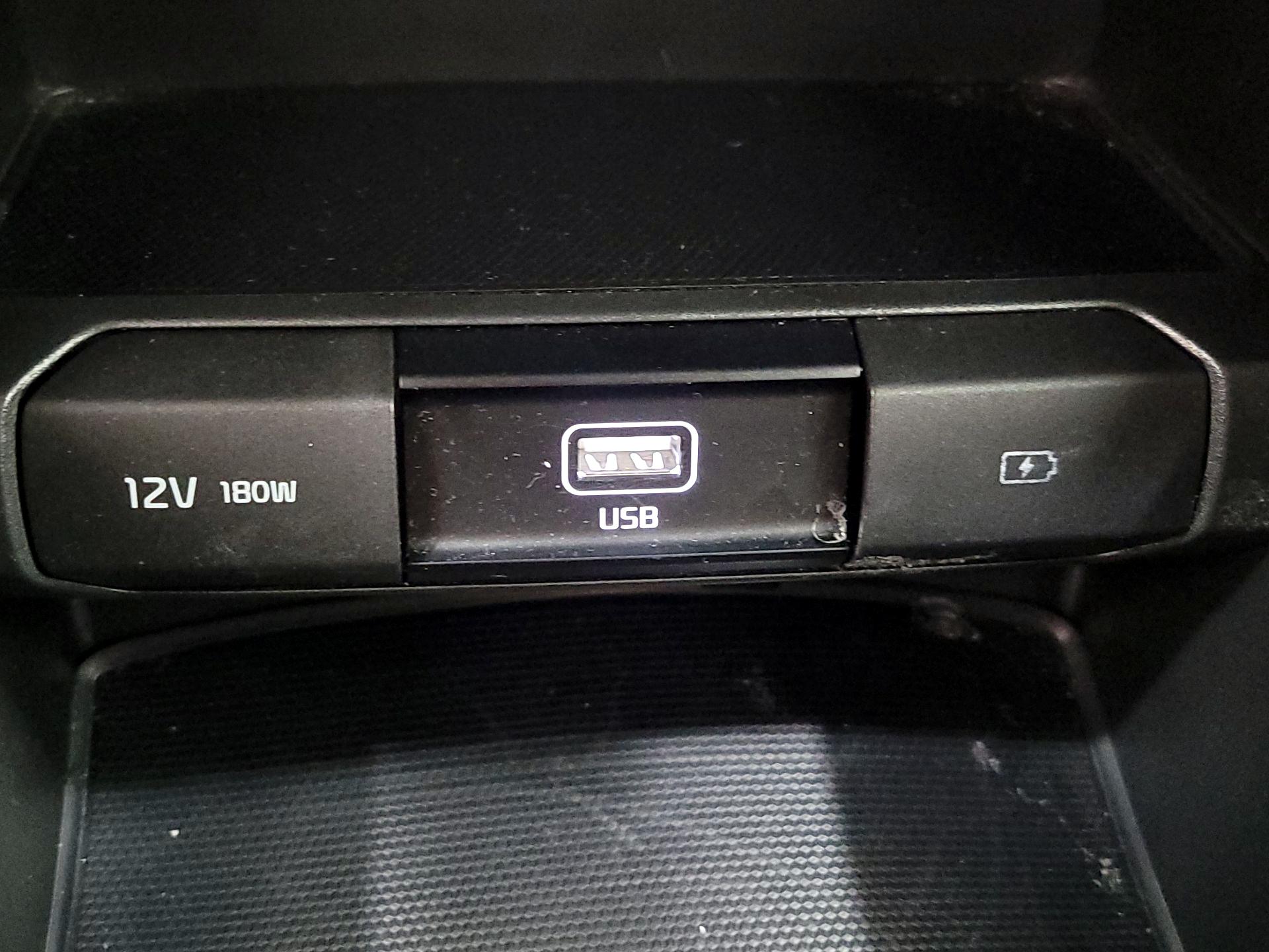 Thumbnail: 2020 Kia Telluride - 18