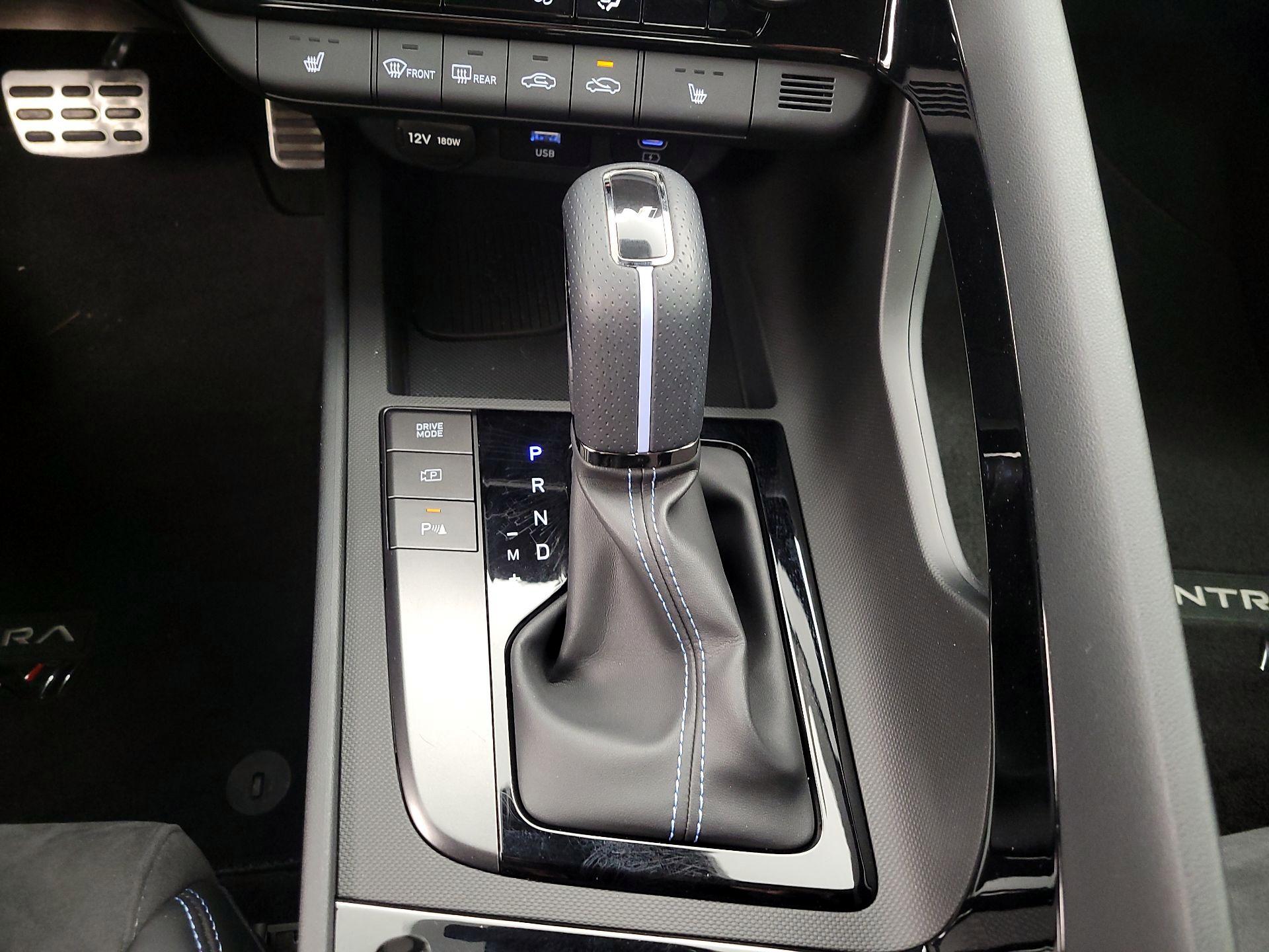 Thumbnail: 2024 Hyundai Elantra - 18