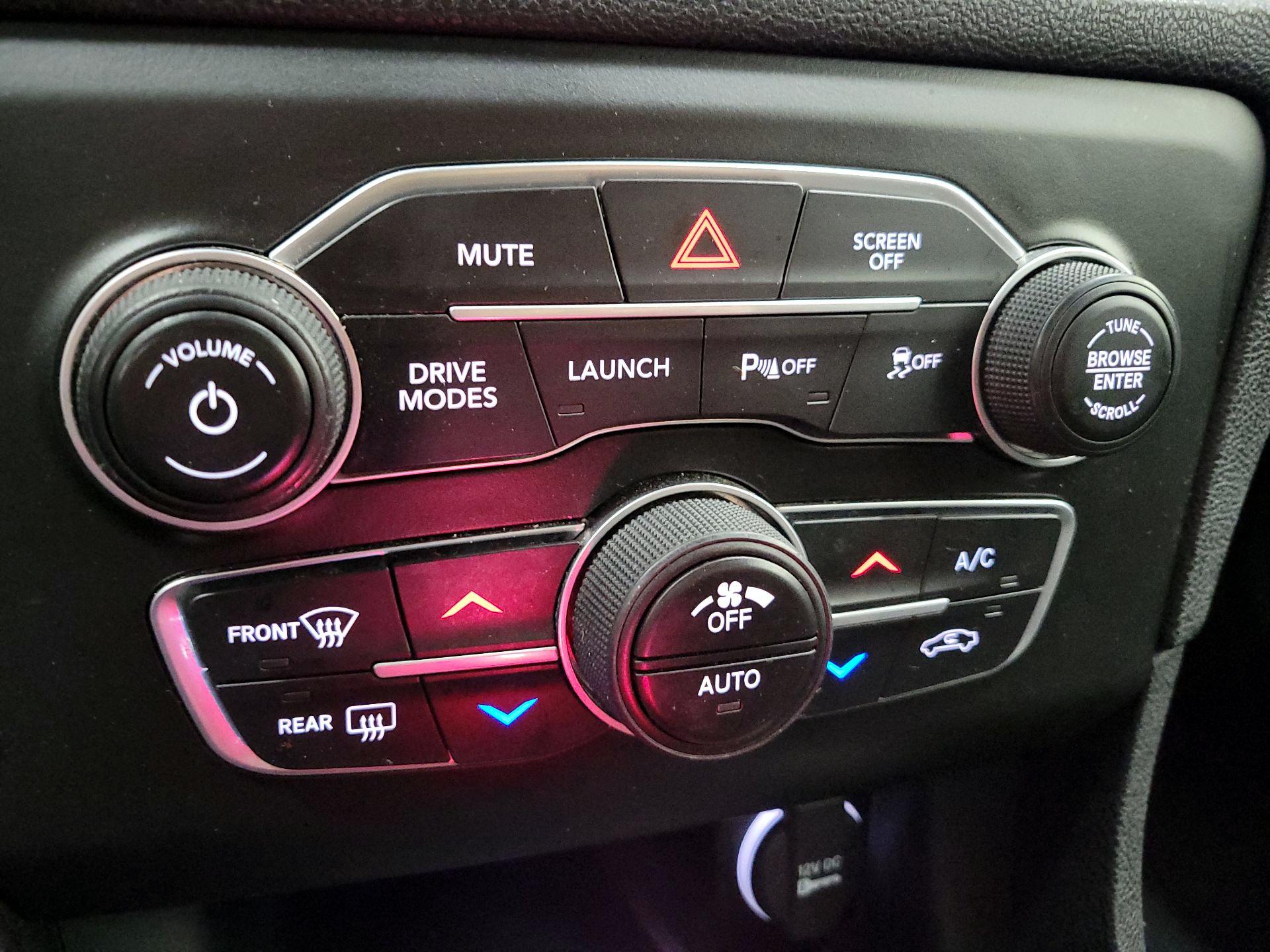 Thumbnail: 2021 Dodge Charger - 16