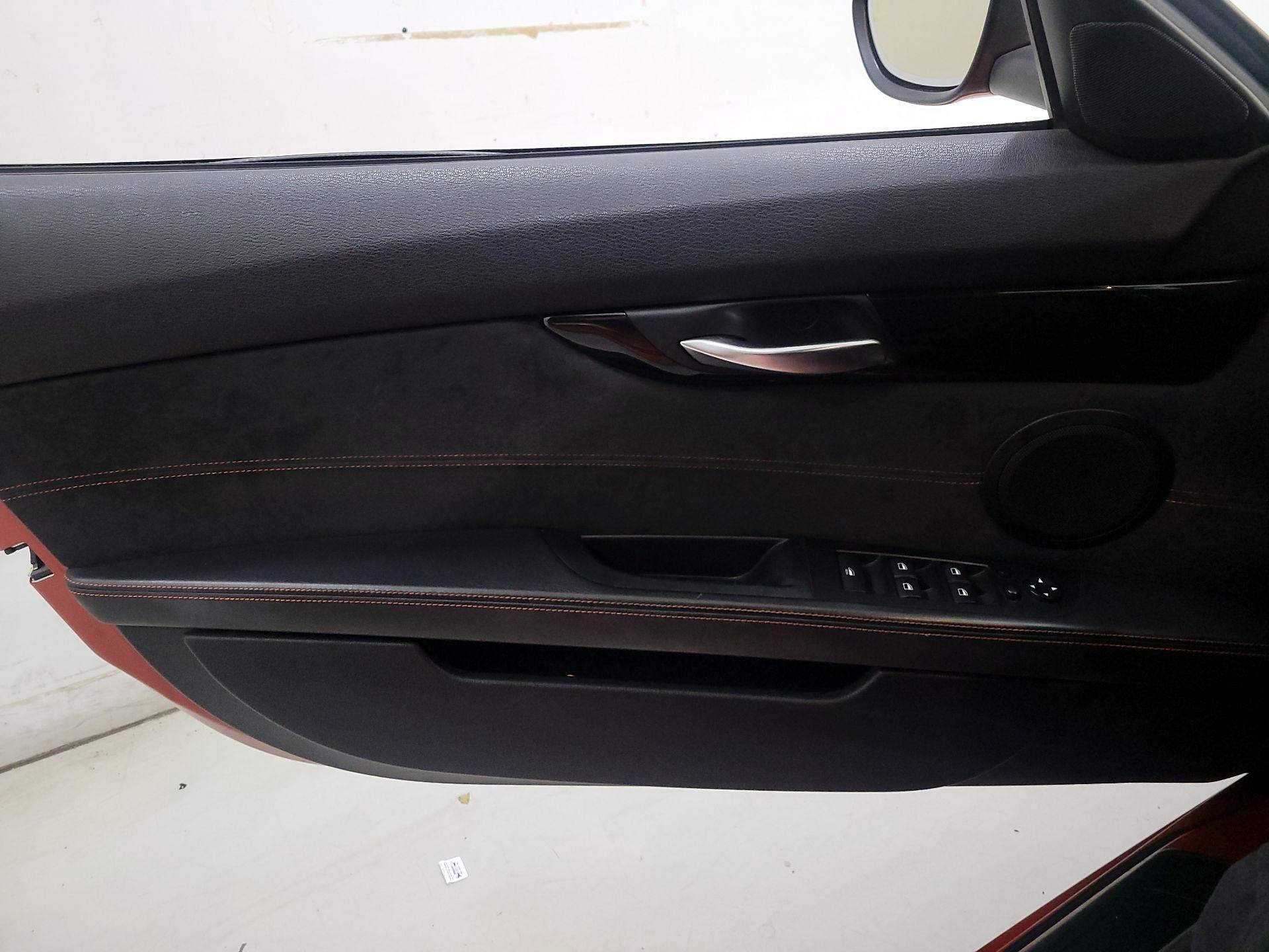 Thumbnail: 2014 BMW Z4 - 12