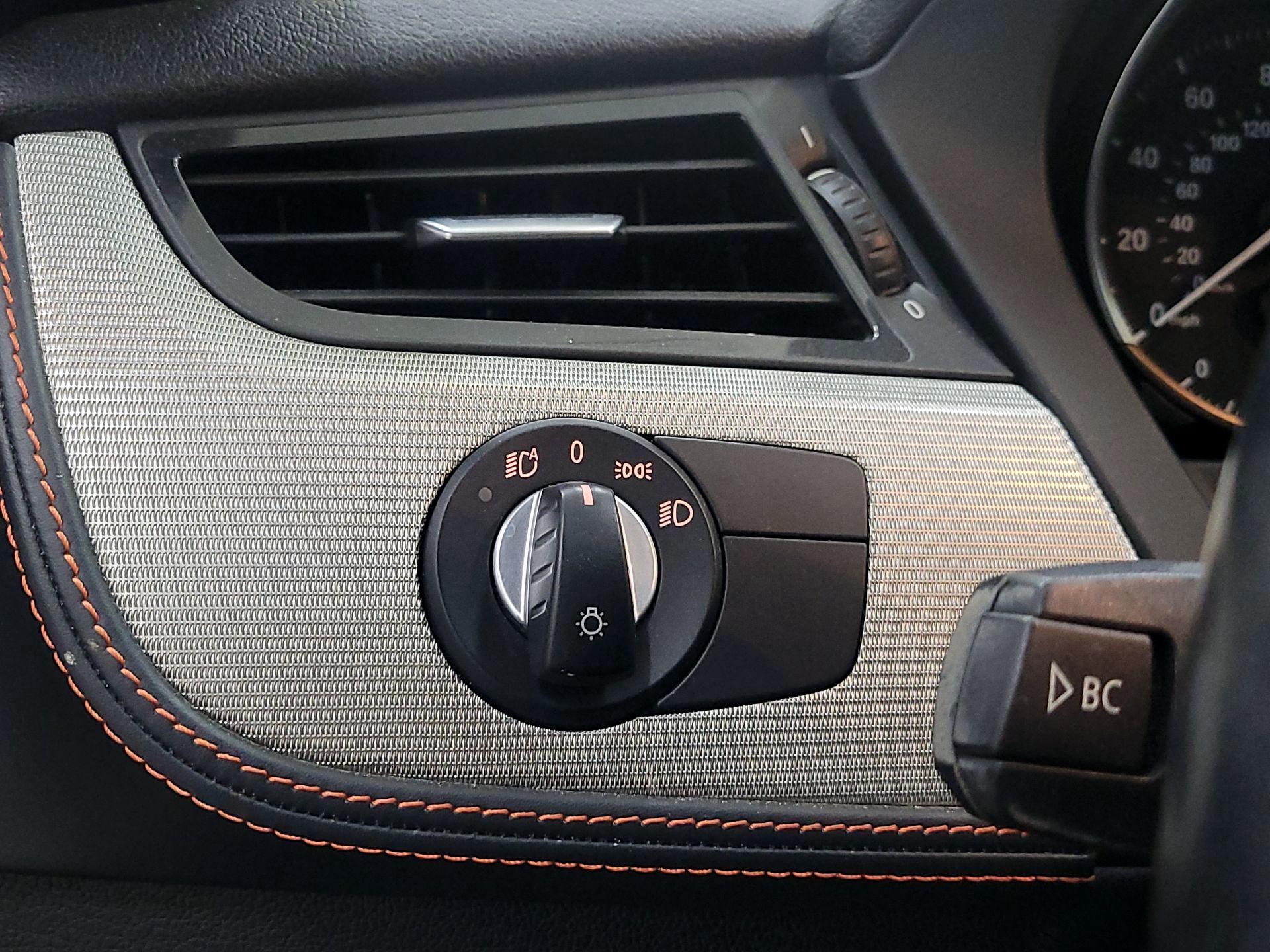 Thumbnail: 2014 BMW Z4 - 13