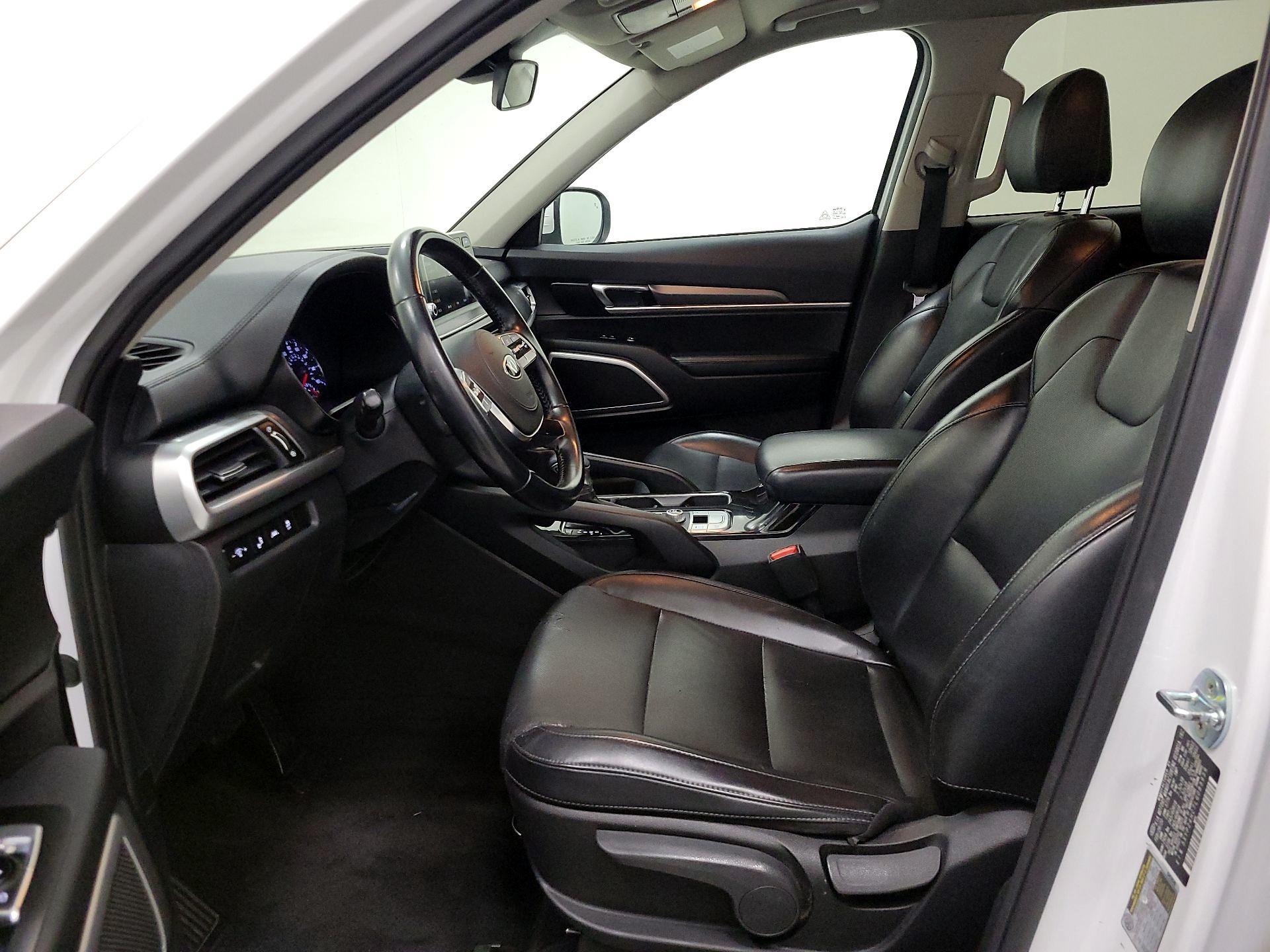 Thumbnail: 2020 Kia Telluride - 11