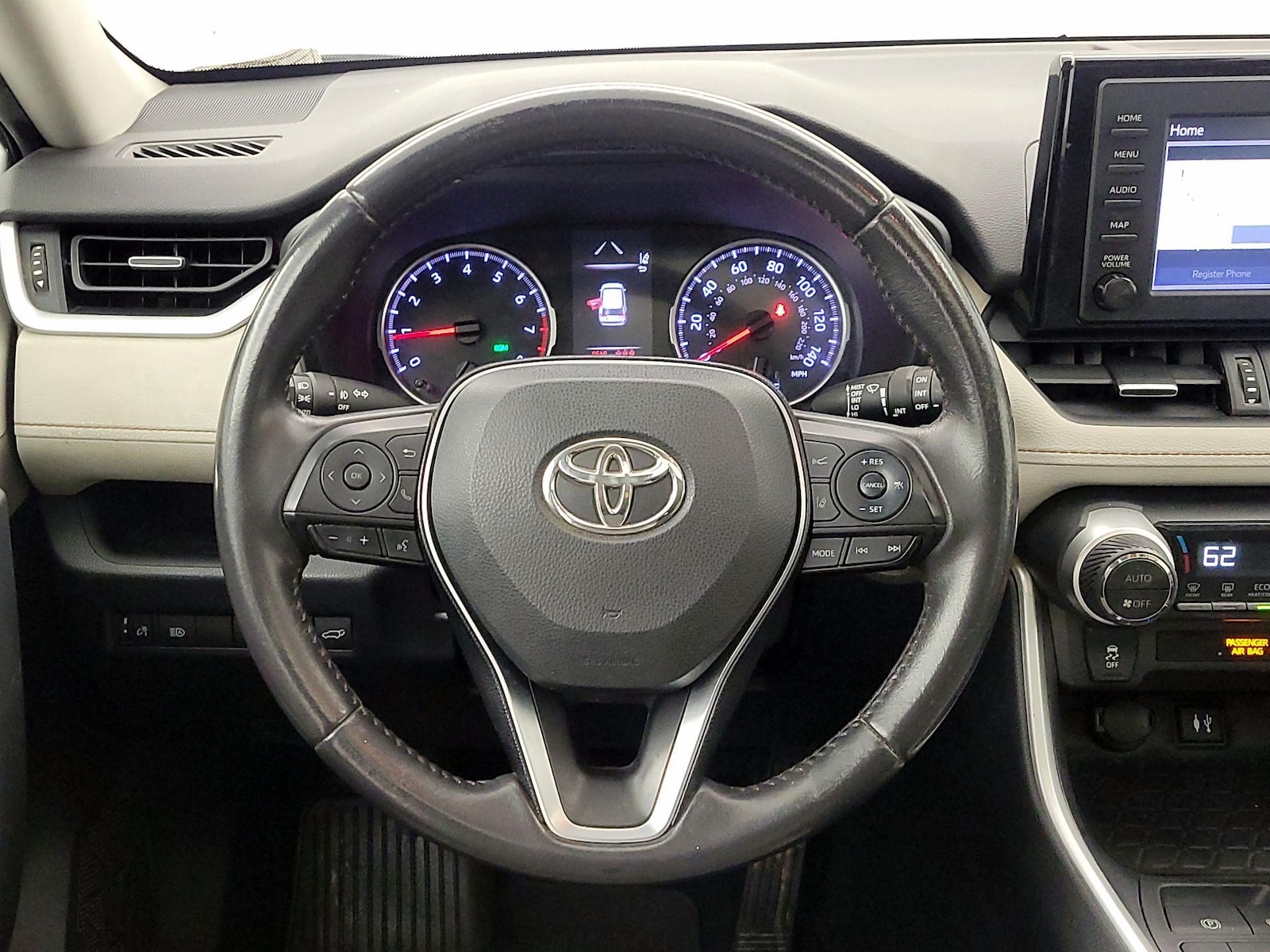 2019 Toyota RAV4 XLE Premium - Photo 11