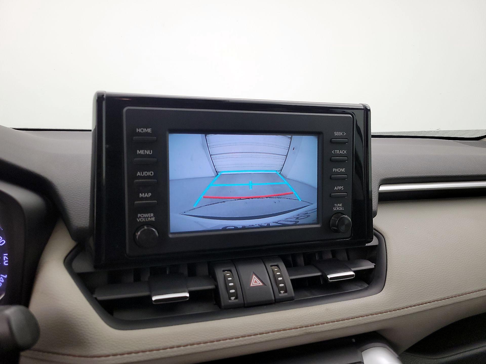 Thumbnail: 2019 Toyota RAV4 - 14