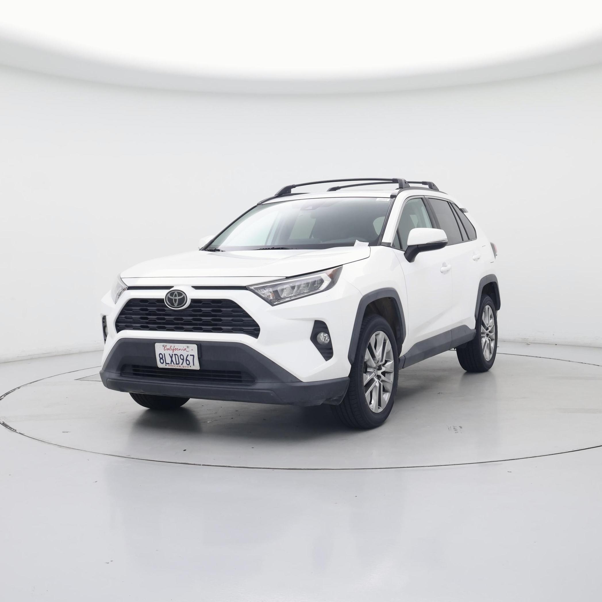 Thumbnail: 2019 Toyota RAV4 - 4