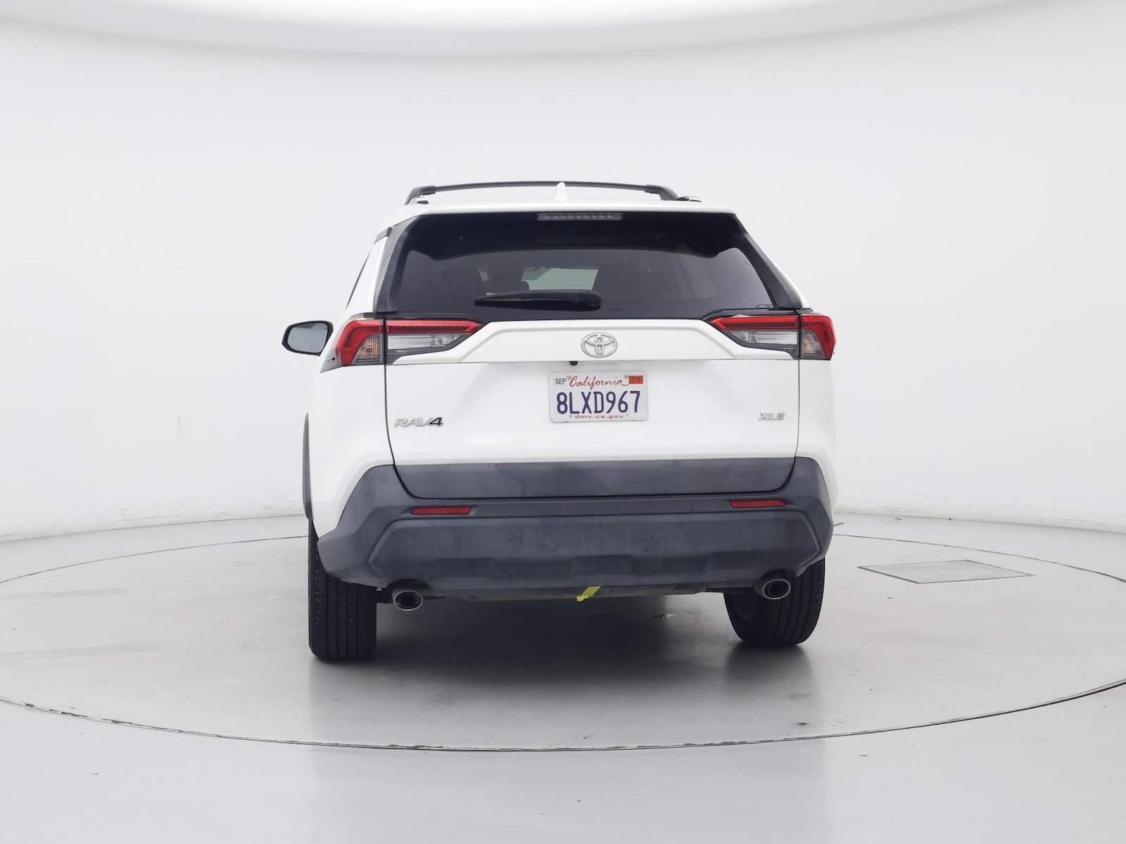 2019 Toyota RAV4 XLE Premium - Photo 7