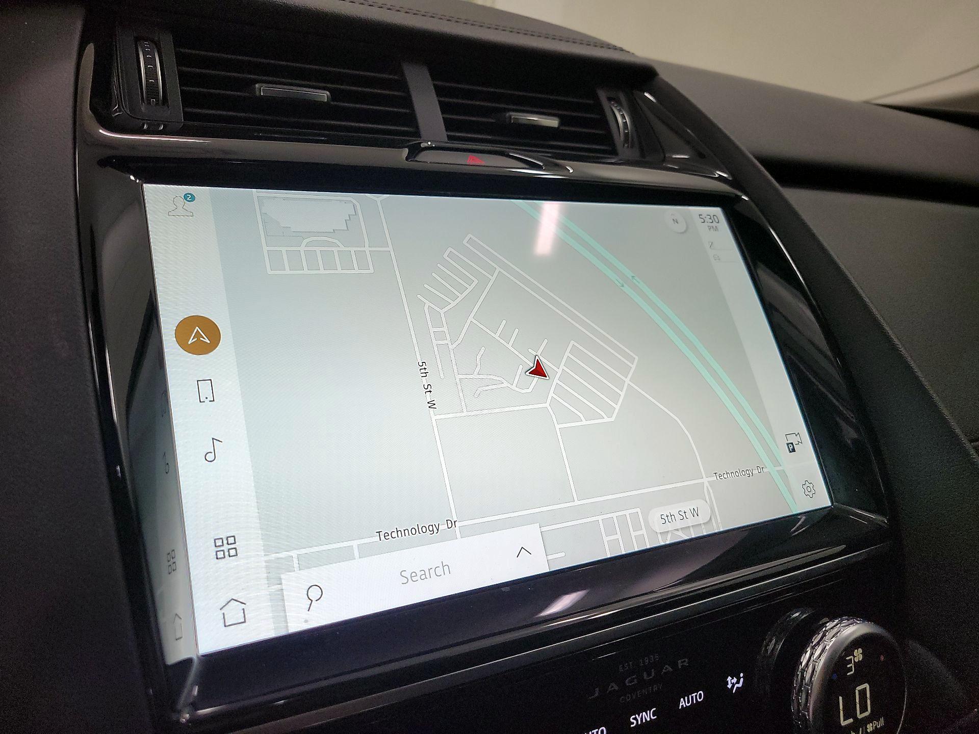 Thumbnail: 2022 Jaguar E-Pace - 14