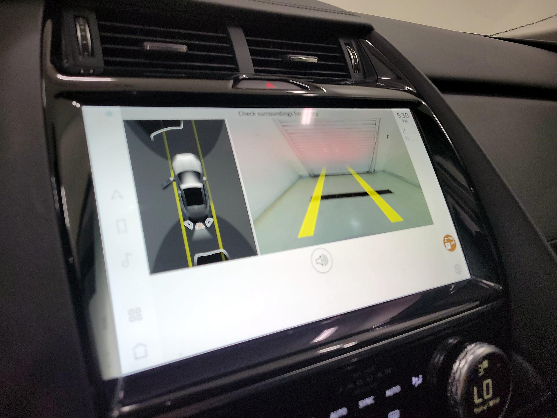 Thumbnail: 2022 Jaguar E-Pace - 15