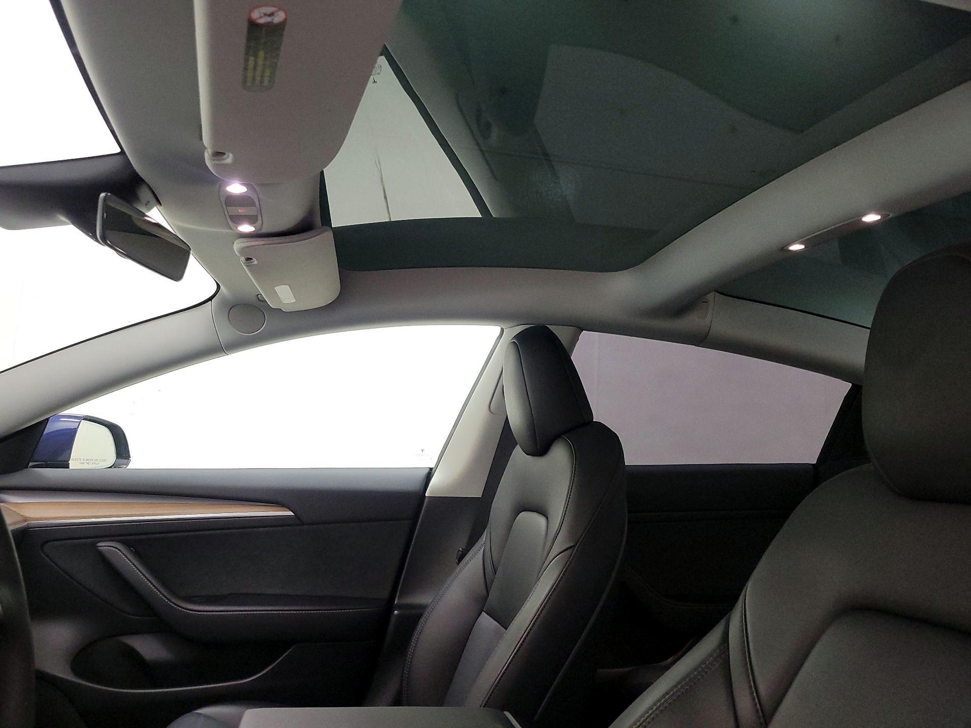 Thumbnail: 2023 Tesla Model 3 - 18