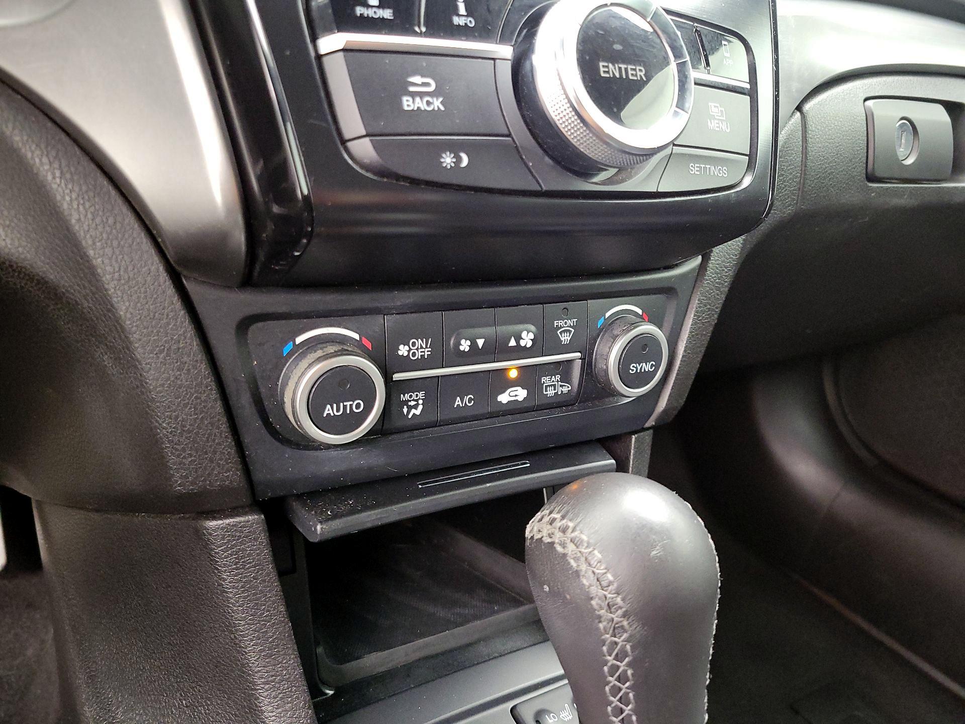 Thumbnail: 2016 Acura ILX - 16