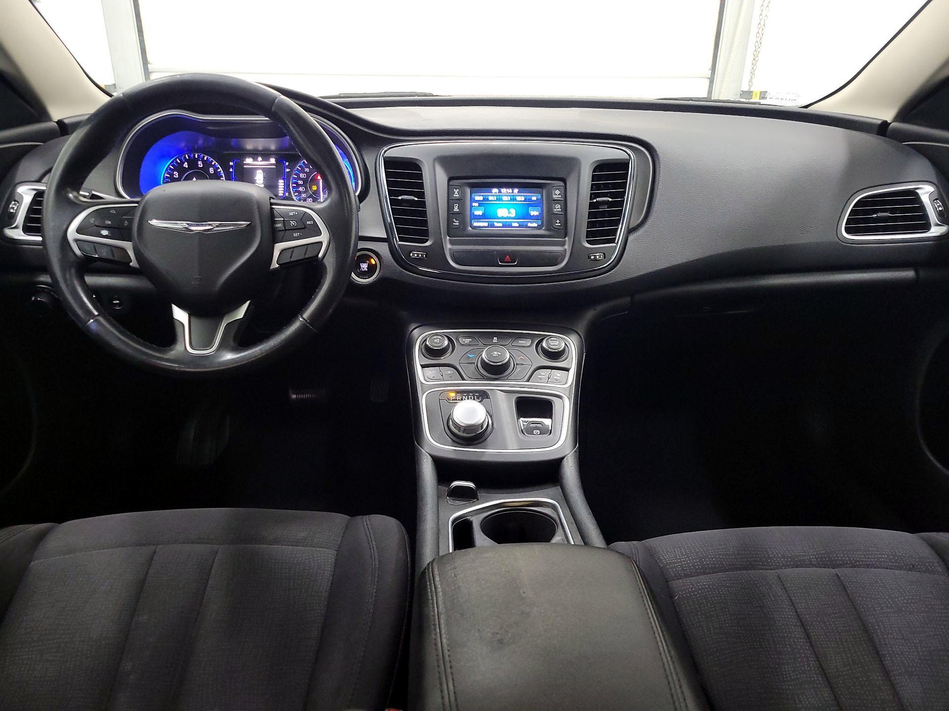Thumbnail: 2015 Chrysler 200 - 9