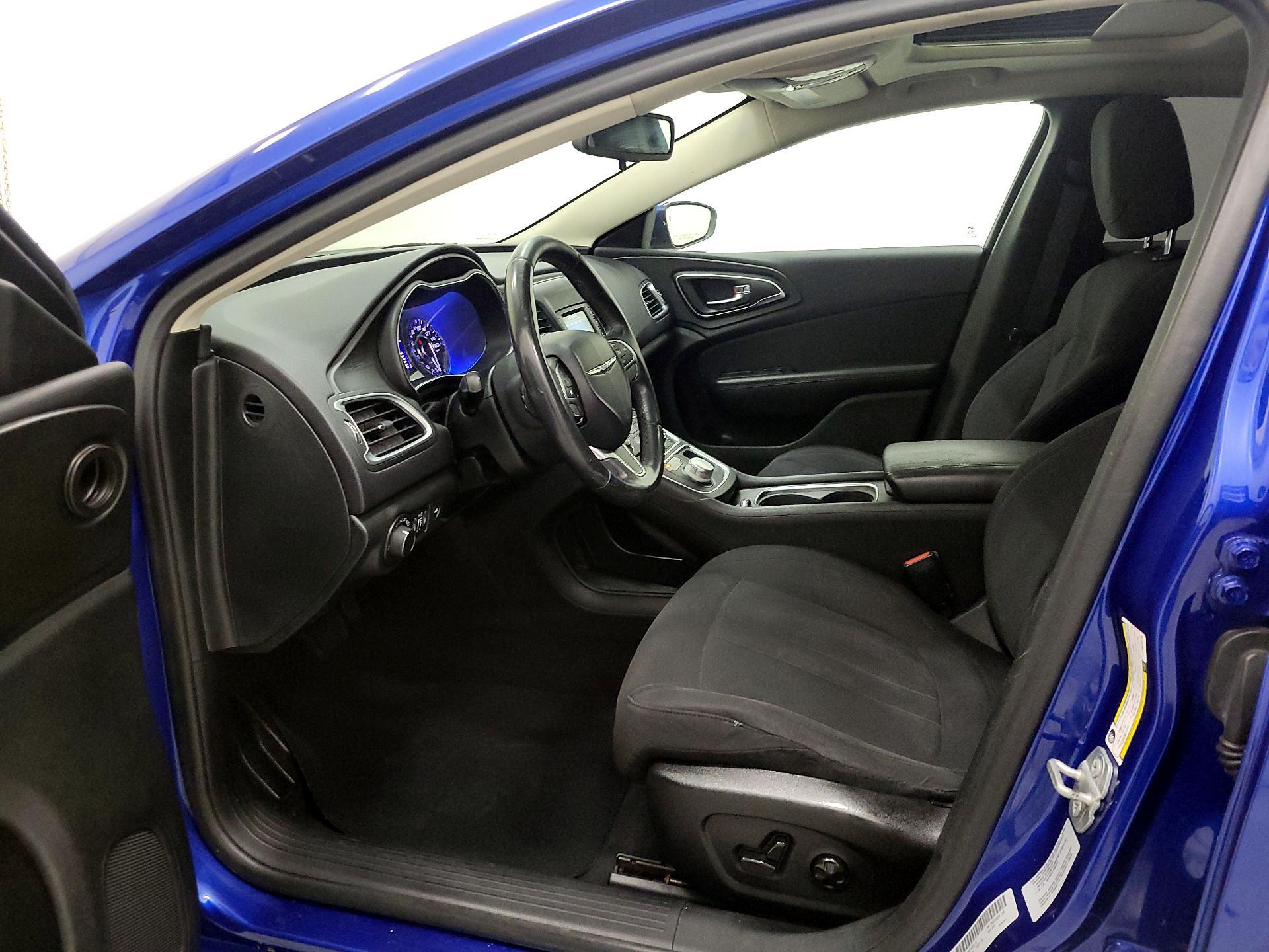 Thumbnail: 2015 Chrysler 200 - 11