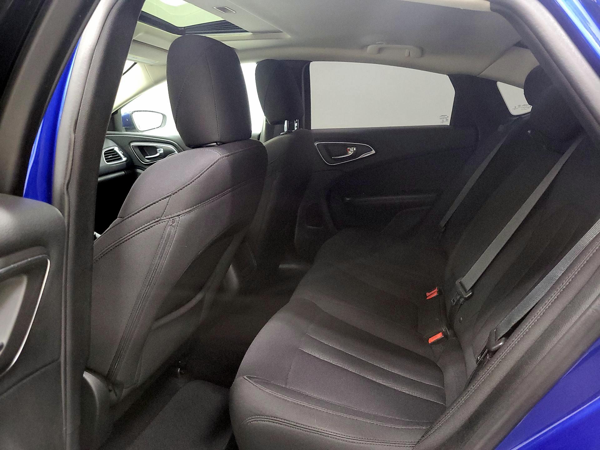 Thumbnail: 2015 Chrysler 200 - 19