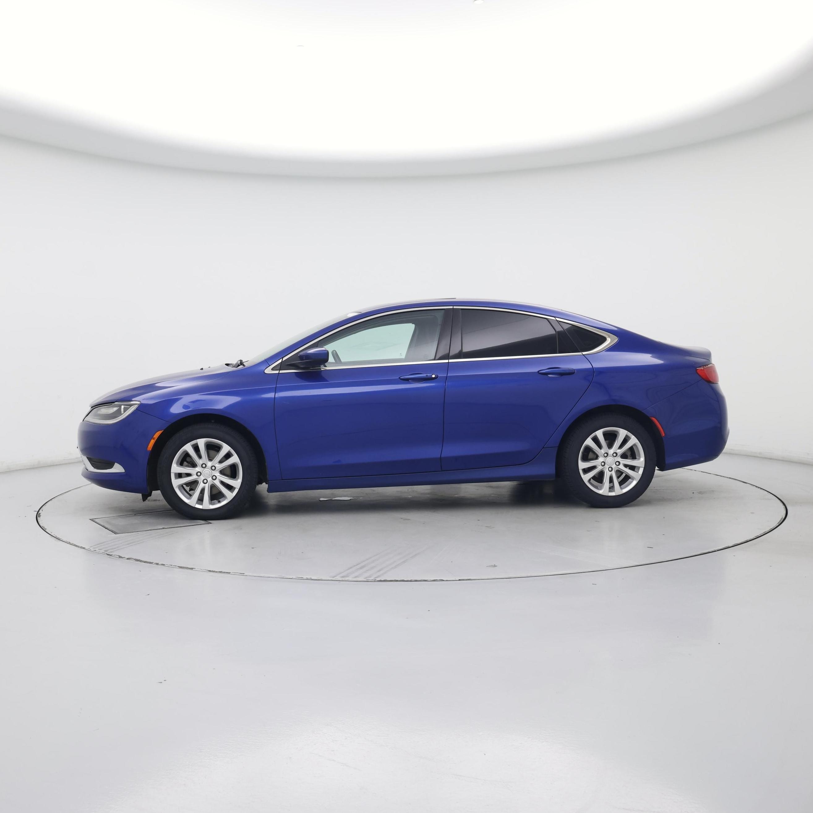 Thumbnail: 2015 Chrysler 200 - 3