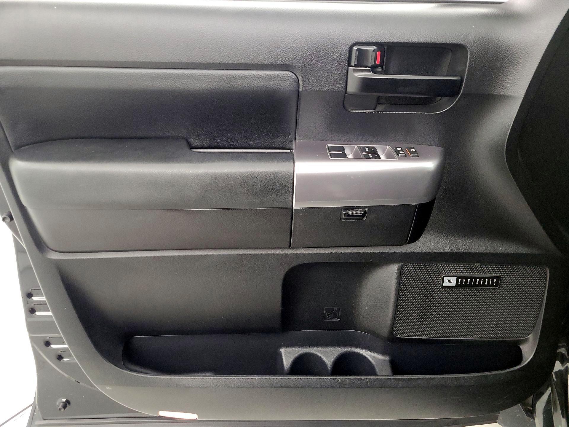 Thumbnail: 2020 Toyota Sequoia - 12