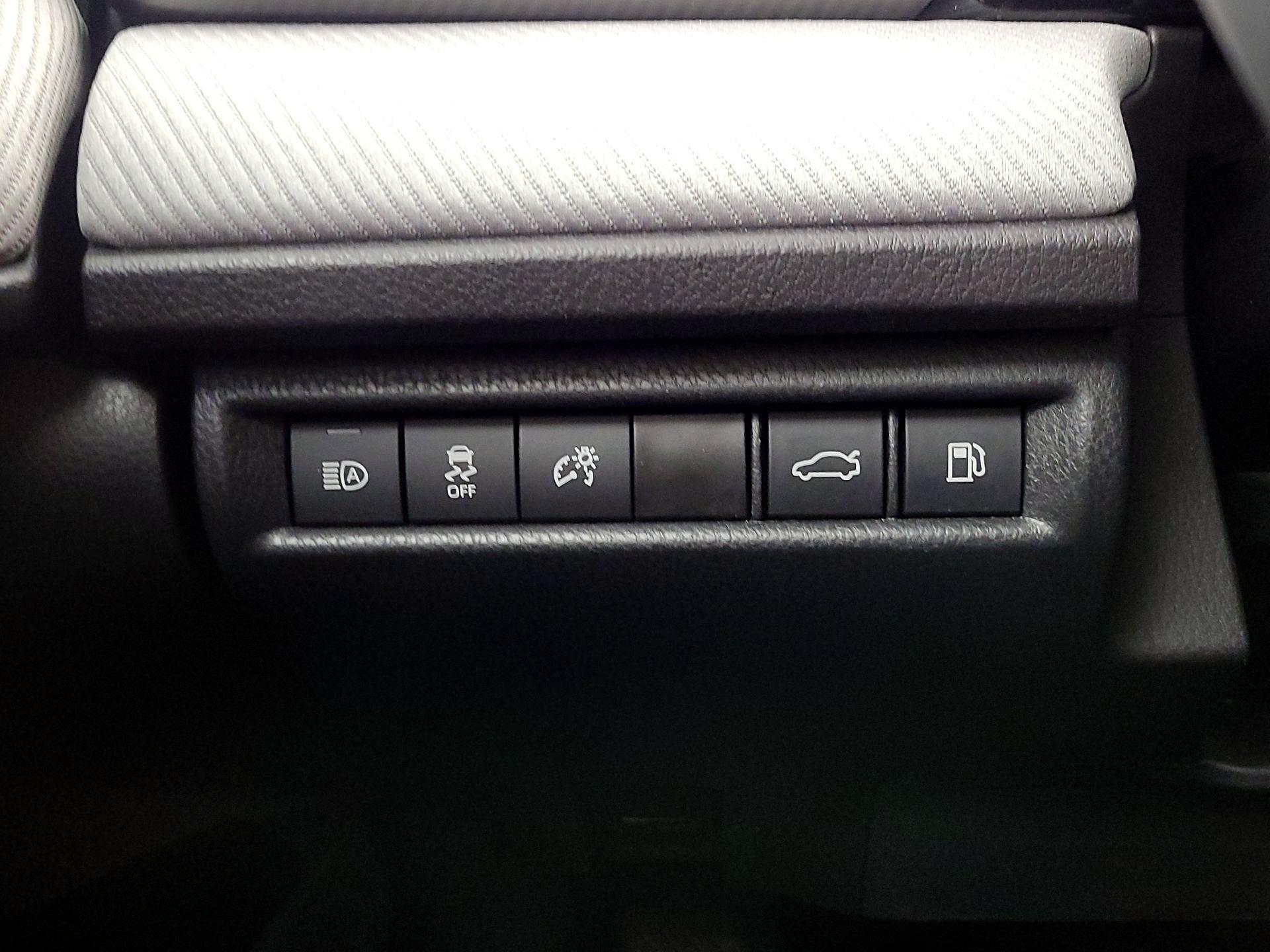 Thumbnail: 2025 Toyota Camry - 13