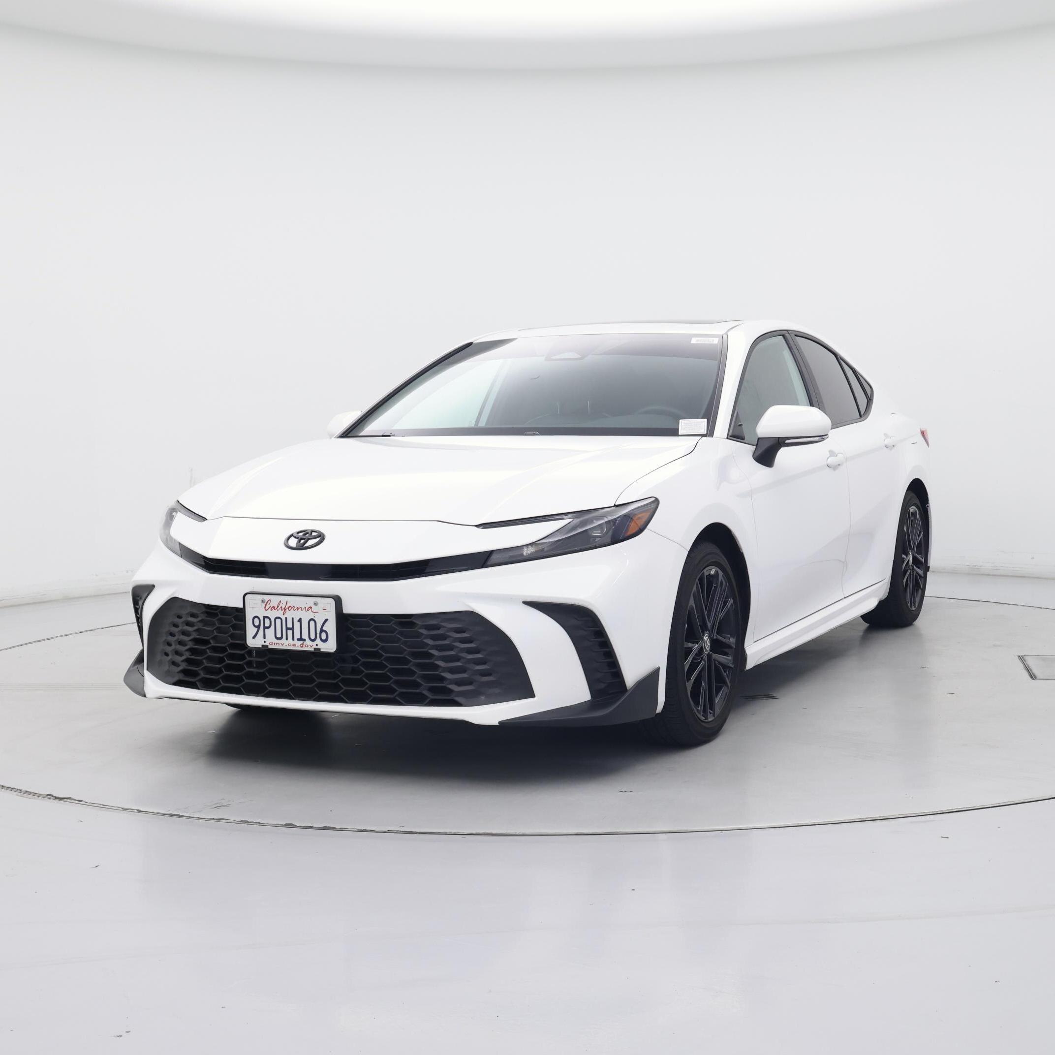 Thumbnail: 2025 Toyota Camry - 4