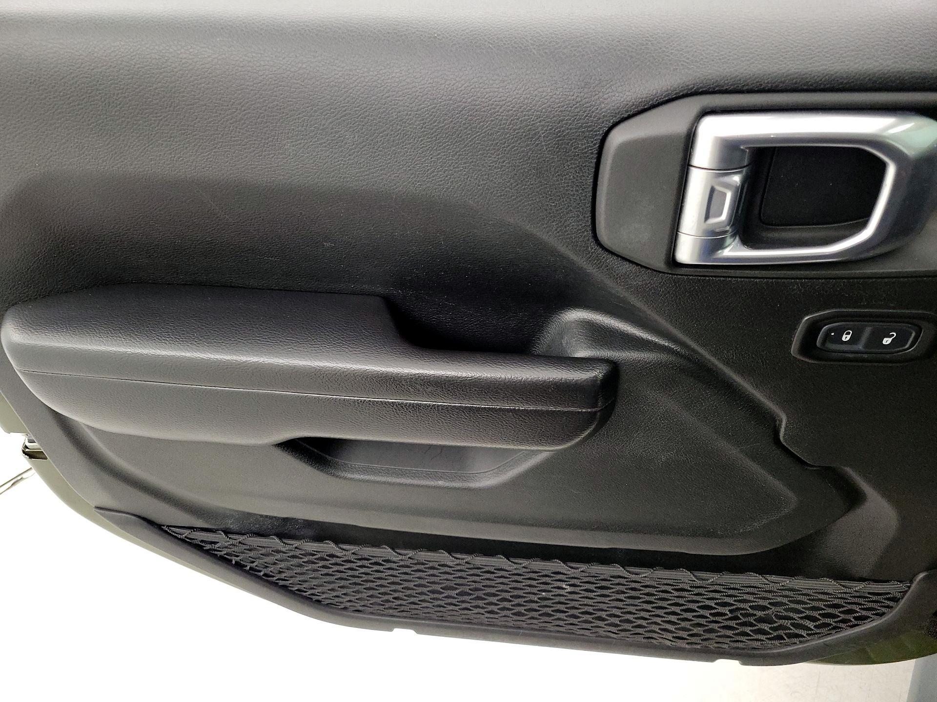 Thumbnail: 2021 Jeep Wrangler - 12