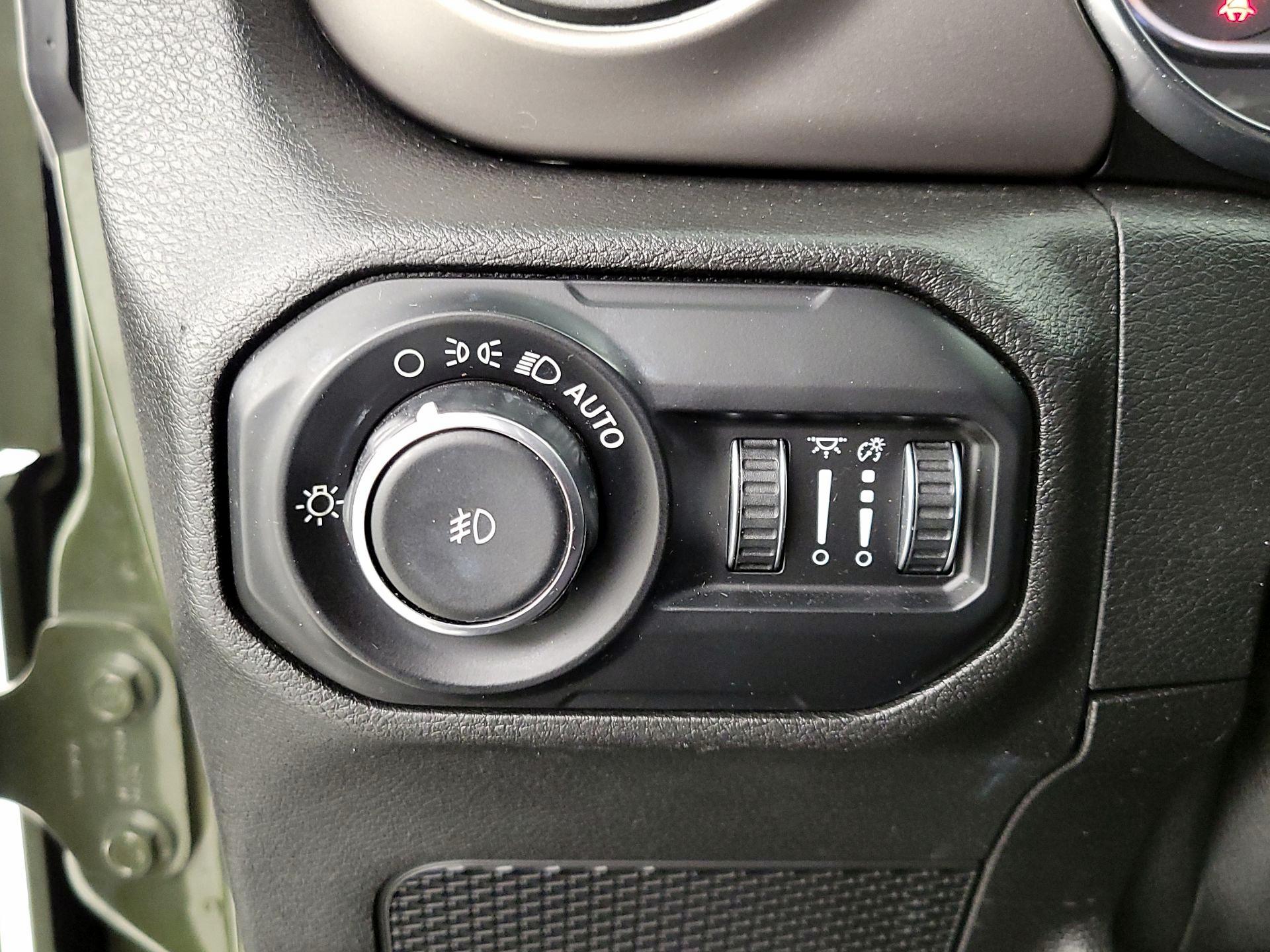 Thumbnail: 2021 Jeep Wrangler - 13