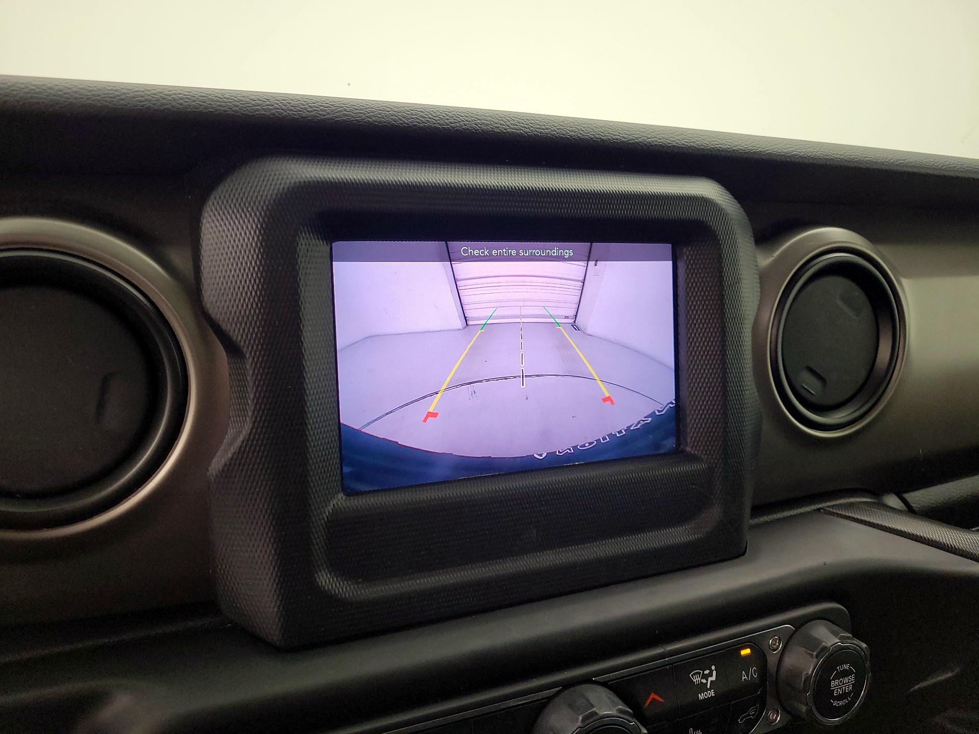 Thumbnail: 2021 Jeep Wrangler - 14