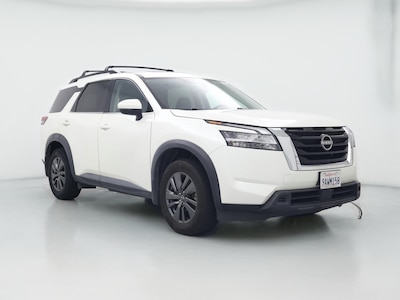 2022 Nissan Pathfinder SV