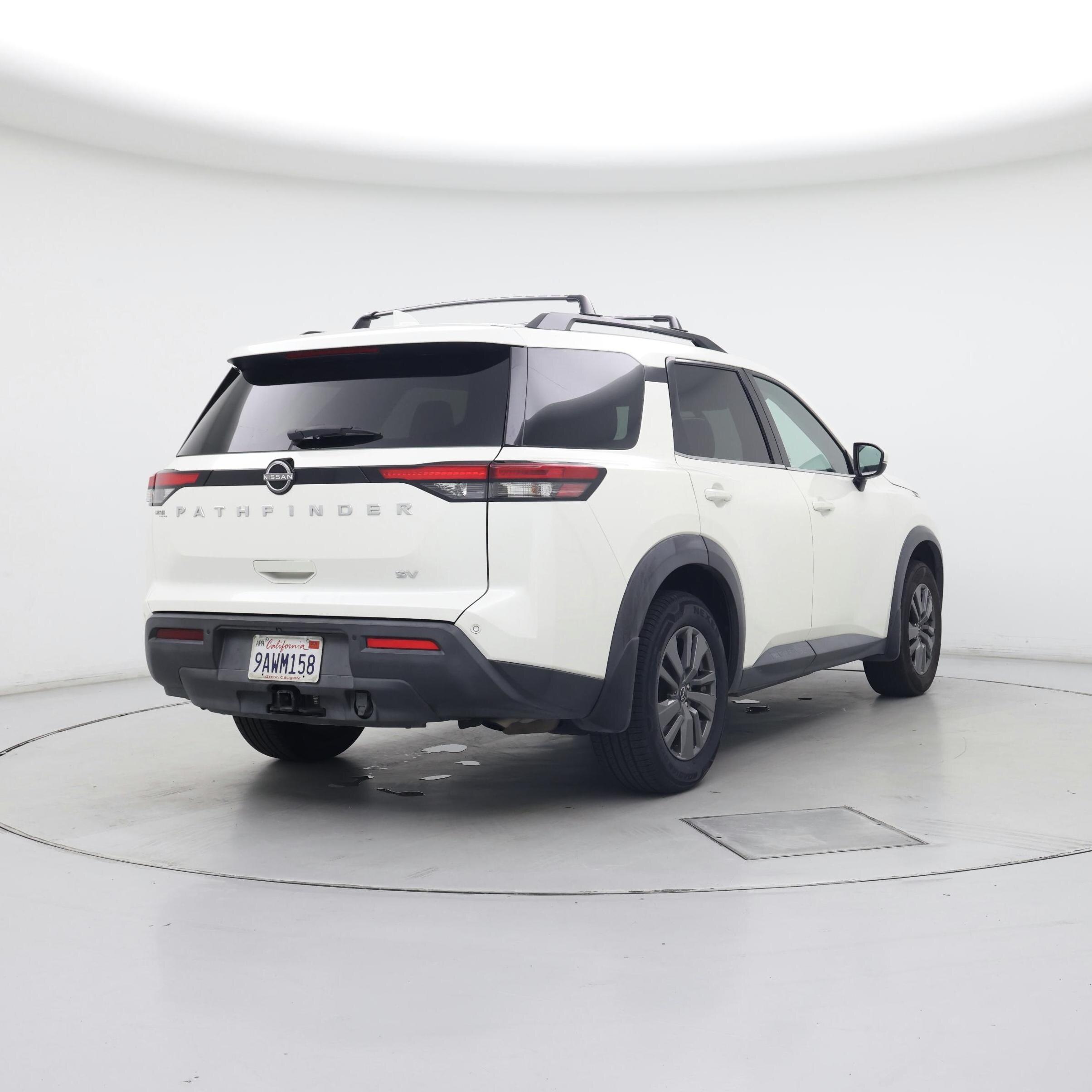 Thumbnail: 2022 Nissan Pathfinder - 8