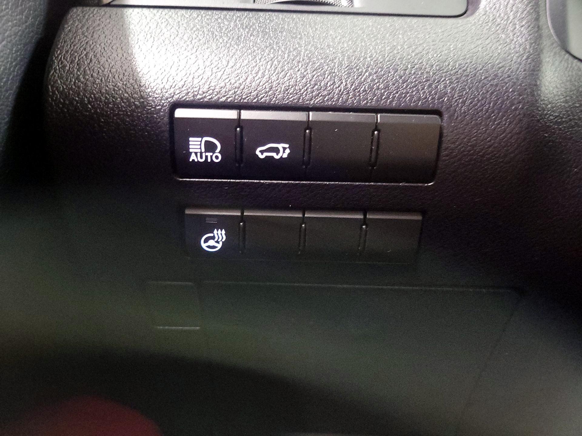 Thumbnail: 2018 Lexus RX - 13